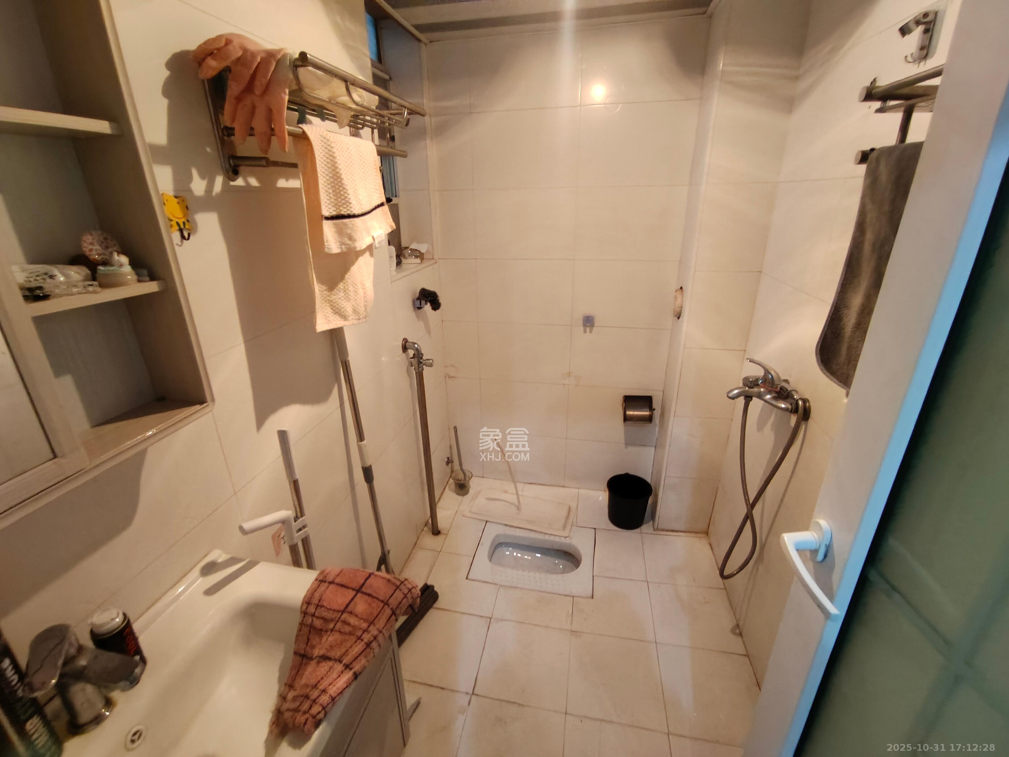 柠檬丽都 3室2厅2卫 2600.0元/月 柠檬丽都 3室2厅2卫 2600.0元/月室内图