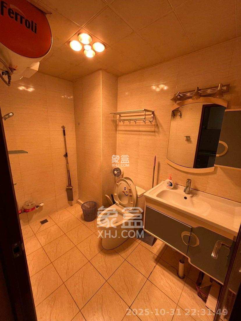 天心华庭 1室1厅1卫 2000.0元/月 天心华庭 1室1厅1卫 2000.0元/月室内图