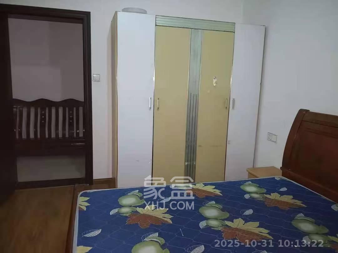 兴联创新小区  1室1厅1卫    1000.0元/月 兴联创新小区  1室1厅1卫    1000.0元/月室内图1