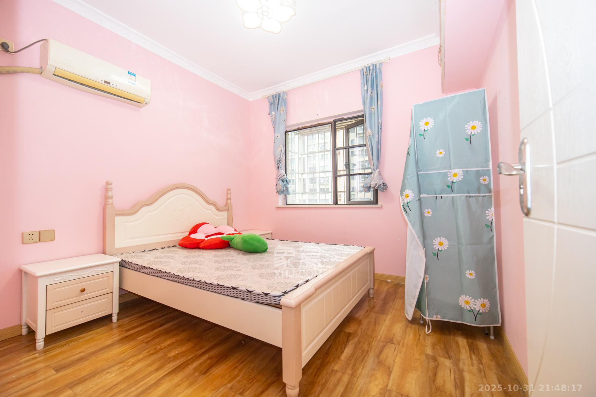 新长海广场 1室0厅0卫 70.0万 新长海广场 1室0厅0卫 70.0万卧室