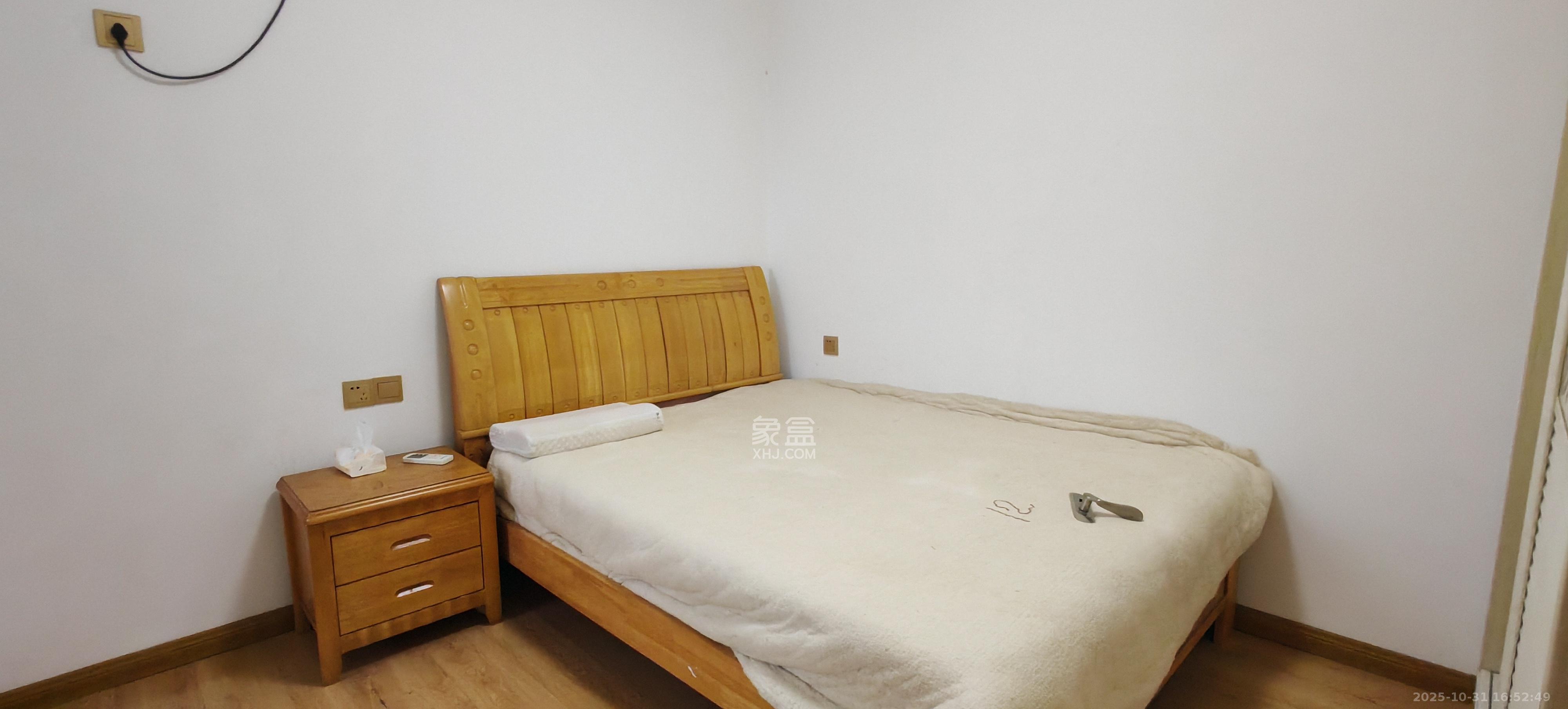 领东汇  2室2厅1卫    1900.0元/月室内图