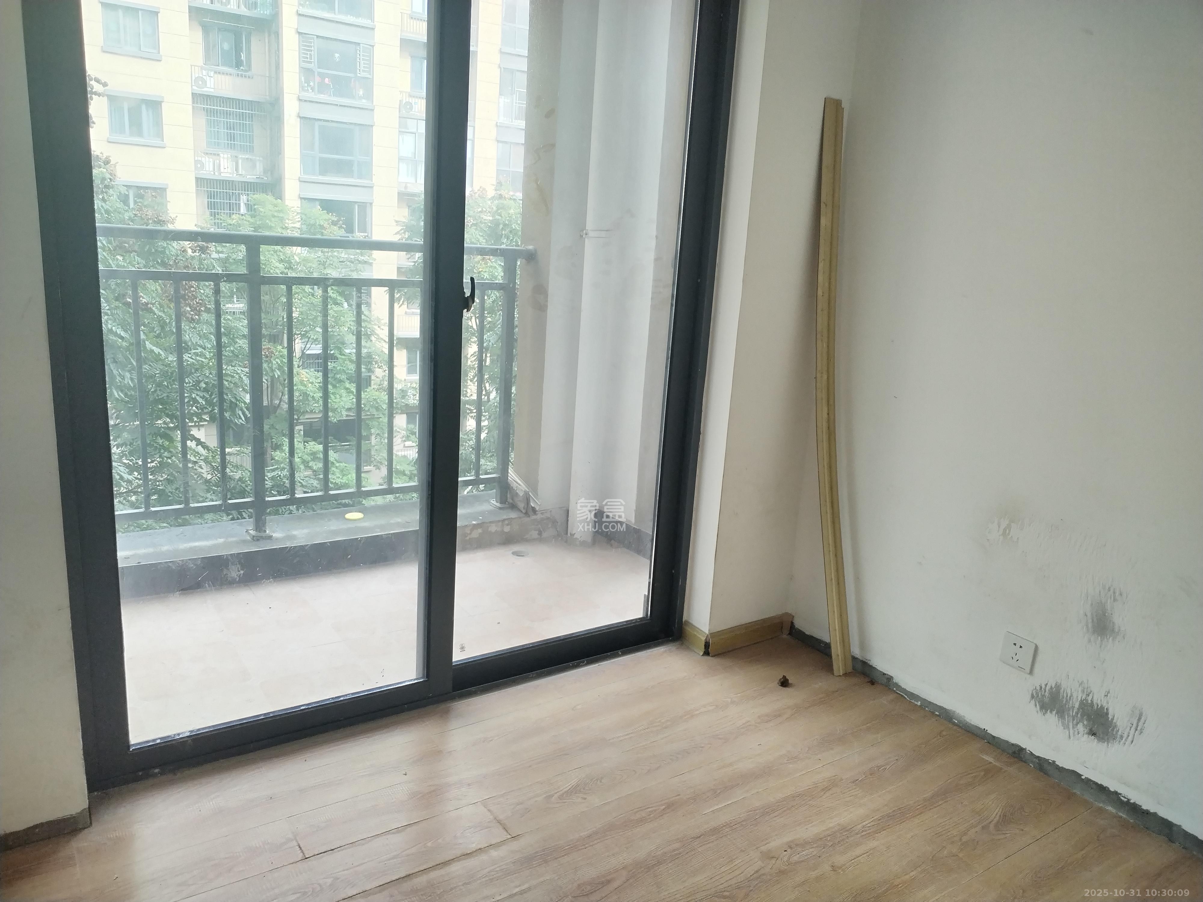 澳海澜庭 4室2厅2卫 1800.0元/月 澳海澜庭 4室2厅2卫 1800.0元/月室内图