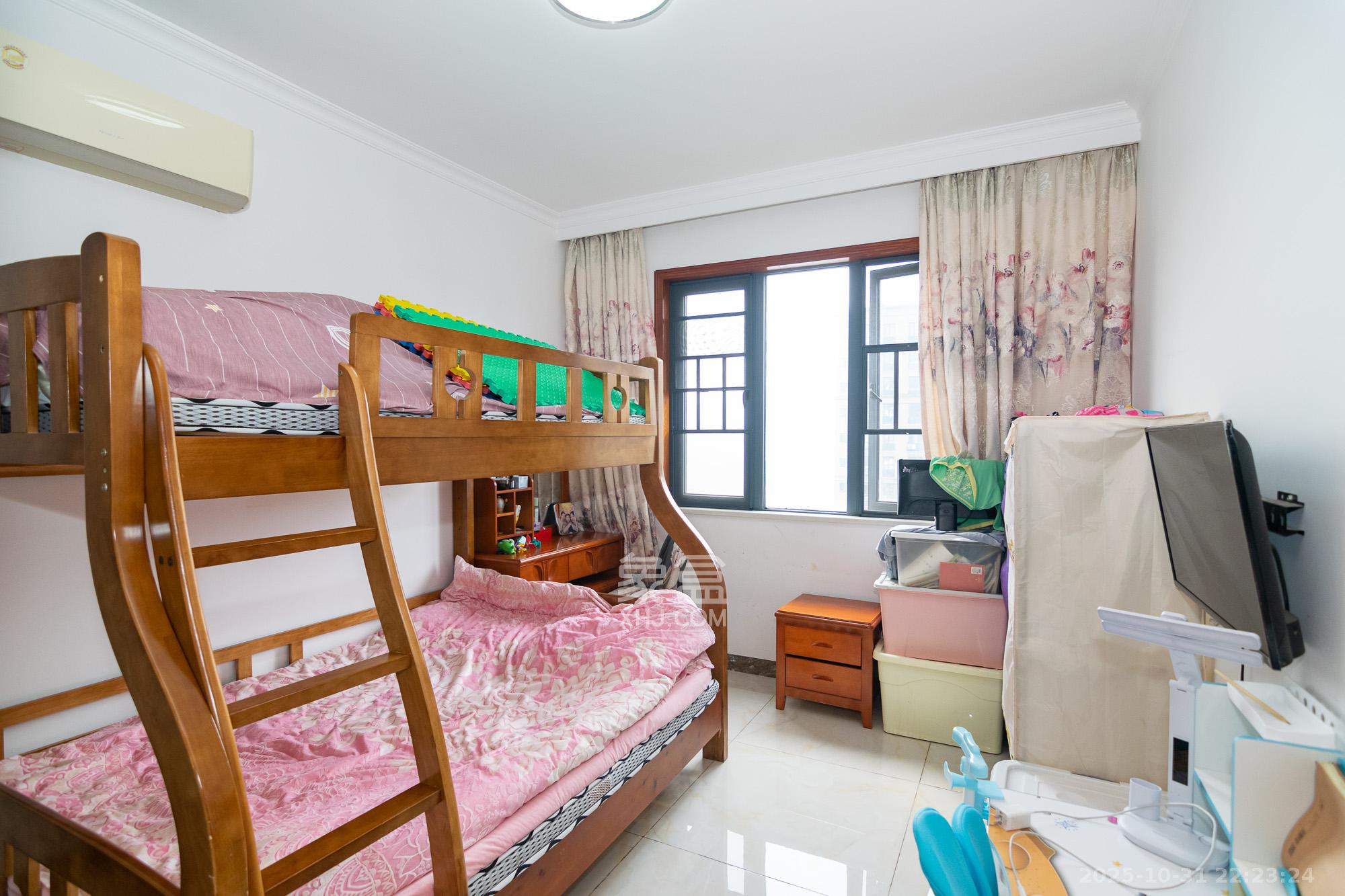 澳海澜庭 2室2厅1卫 45.0万 澳海澜庭 2室2厅1卫 45.0万卧室