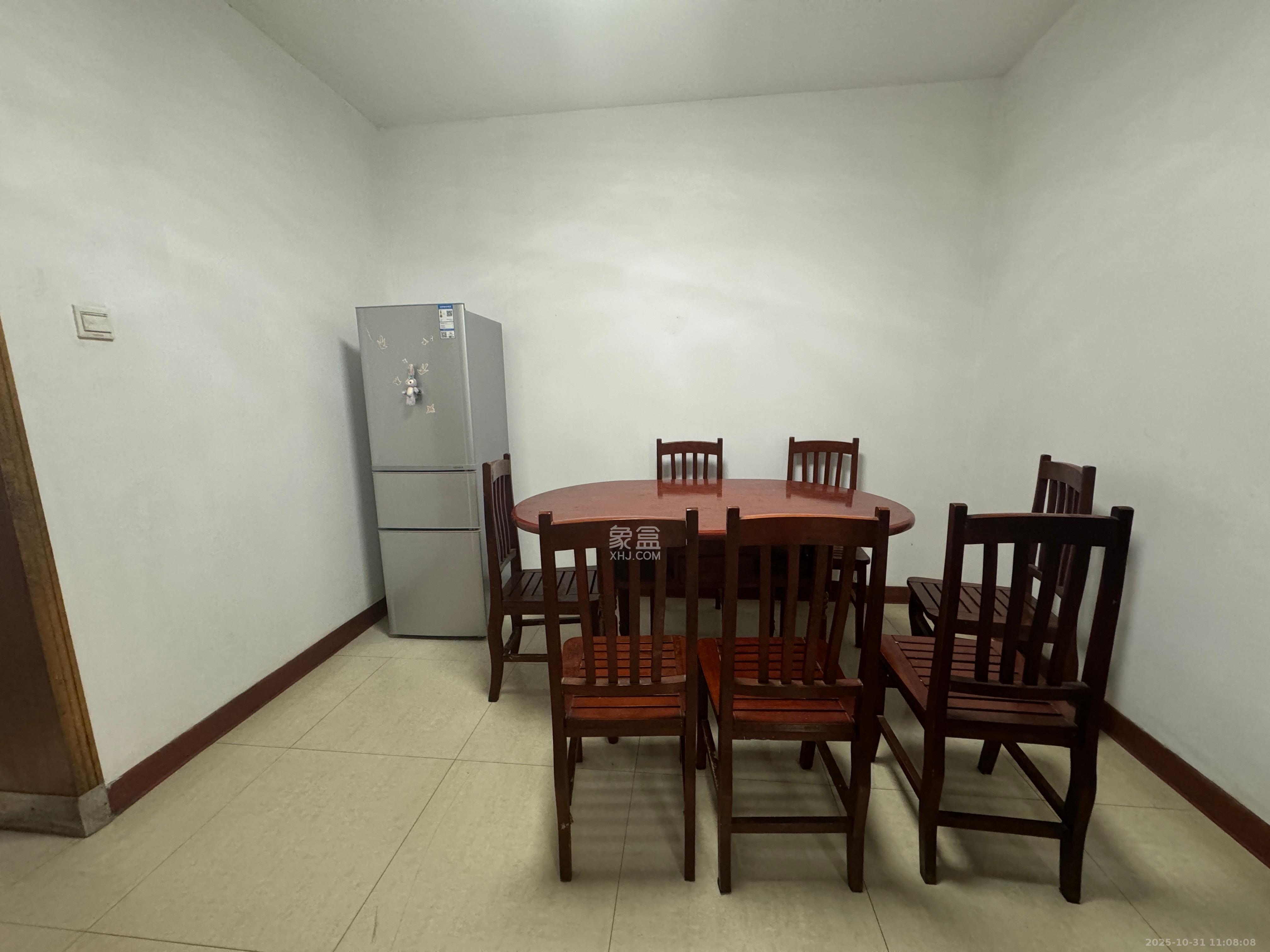 三湘小区  1室0厅0卫    1600.0元/月室内图