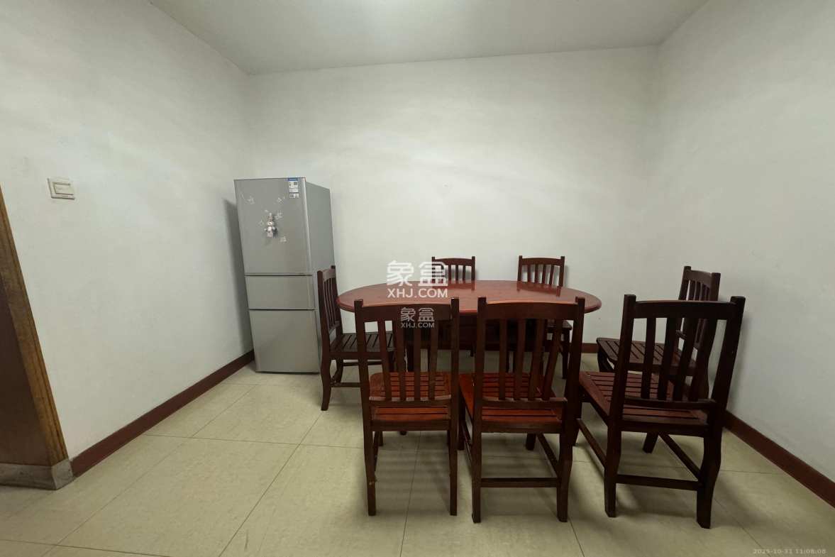 三湘小区 1室0厅0卫 1600.0元/月 三湘小区 1室0厅0卫 1600.0元/月室内图