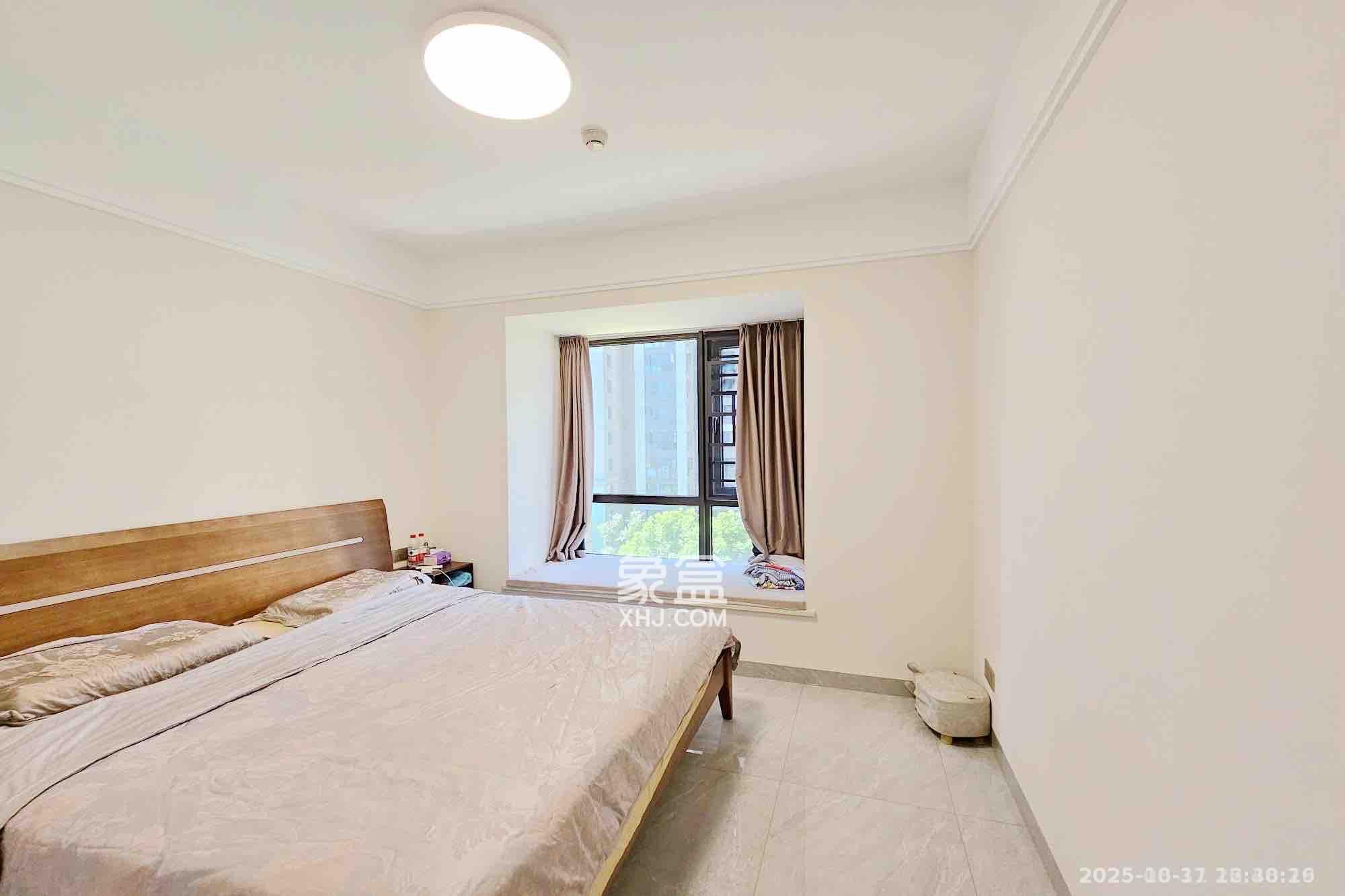 明昇壹城(明昇时代广场)二期  3室1厅2卫    4200.0元/月 明昇壹城(明昇时代广场)二期  3室1厅2卫    4200.0元/月室内图