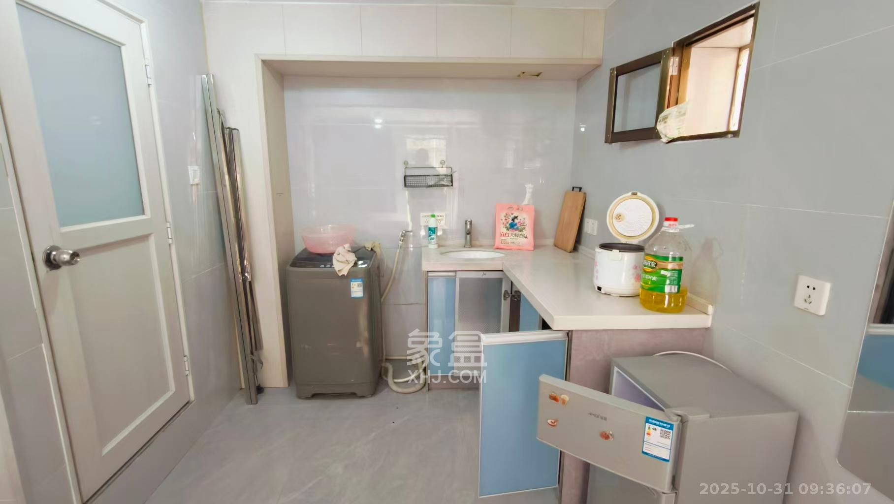 雄海花园 1室1厅1卫 1100.0元/月 雄海花园 1室1厅1卫 1100.0元/月室内图