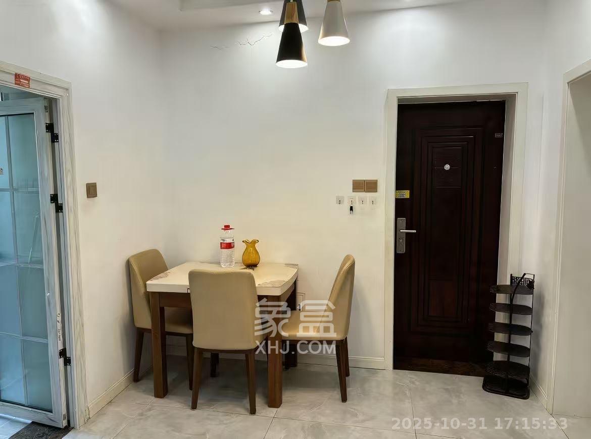 赤岗小区（一二三片）  3室1厅1卫    2400.0元/月室内图