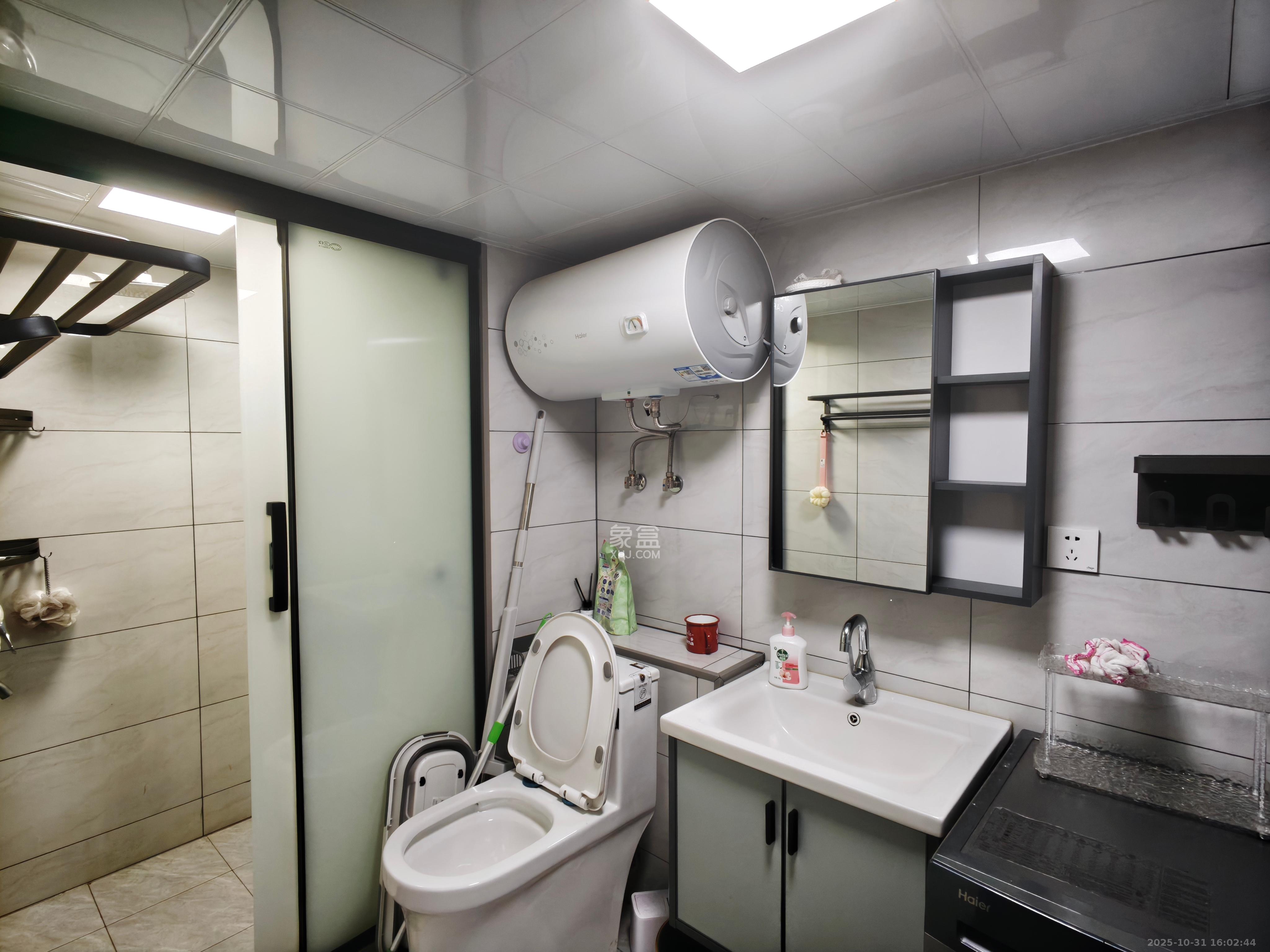 南益名士豪庭  2室1厅1卫    2200.0元/月室内图