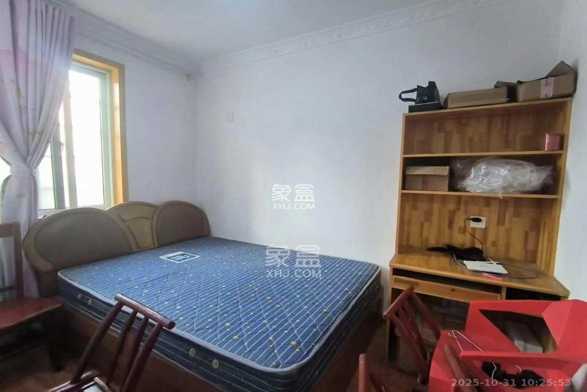 谷山乐园二期  3室2厅1卫    1900.0元/月 谷山乐园二期  3室2厅1卫    1900.0元/月室内图