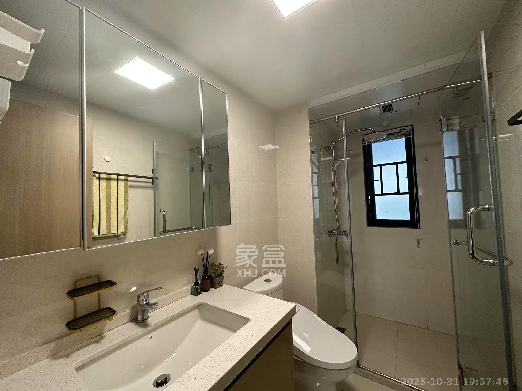 长沙高铁吾悦广场 3室1厅1卫 2900.0元/月 长沙高铁吾悦广场 3室1厅1卫 2900.0元/月室内图