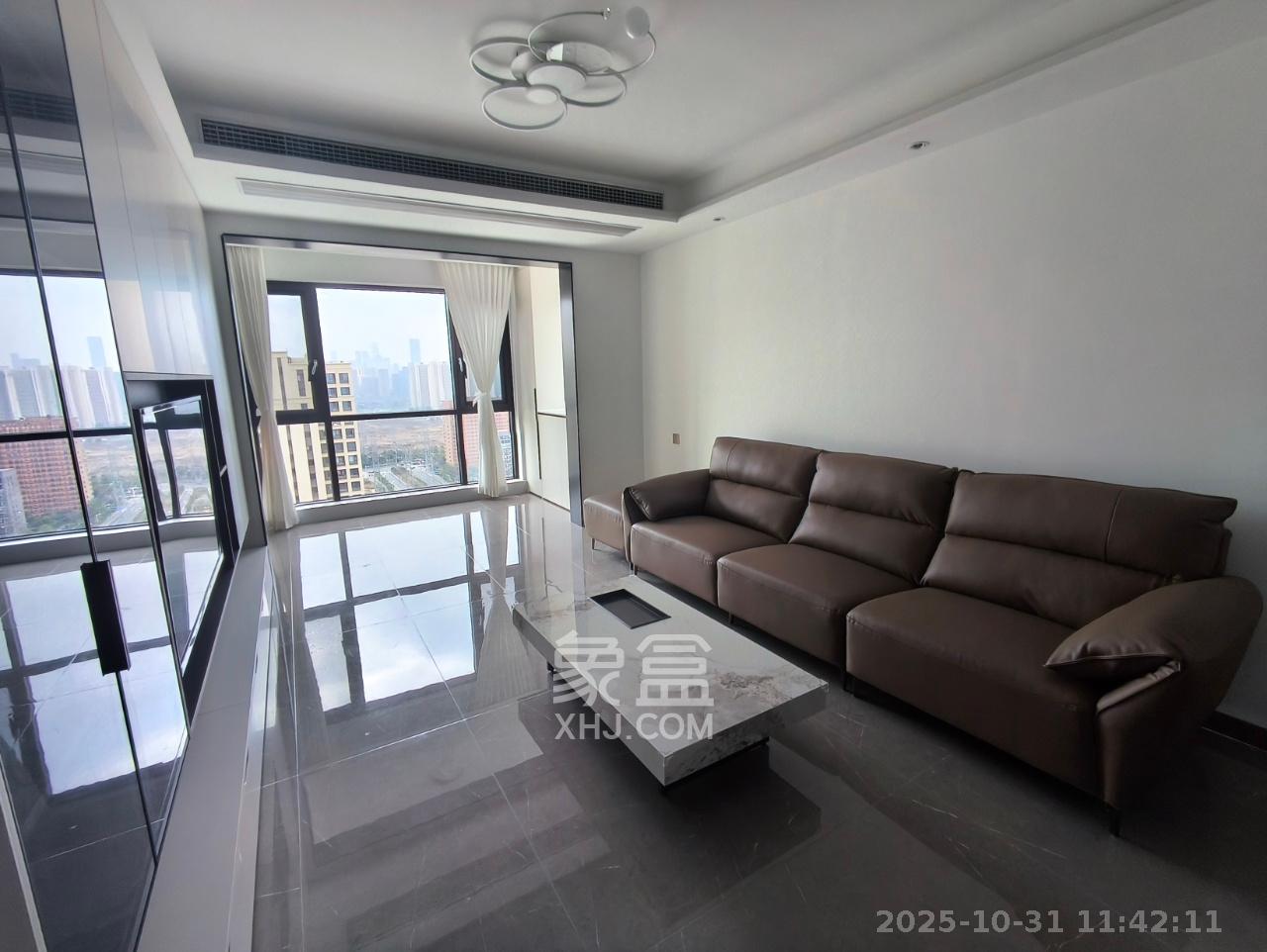 龙湖春江天玺  3室2厅2卫    4500.0元/月室内图