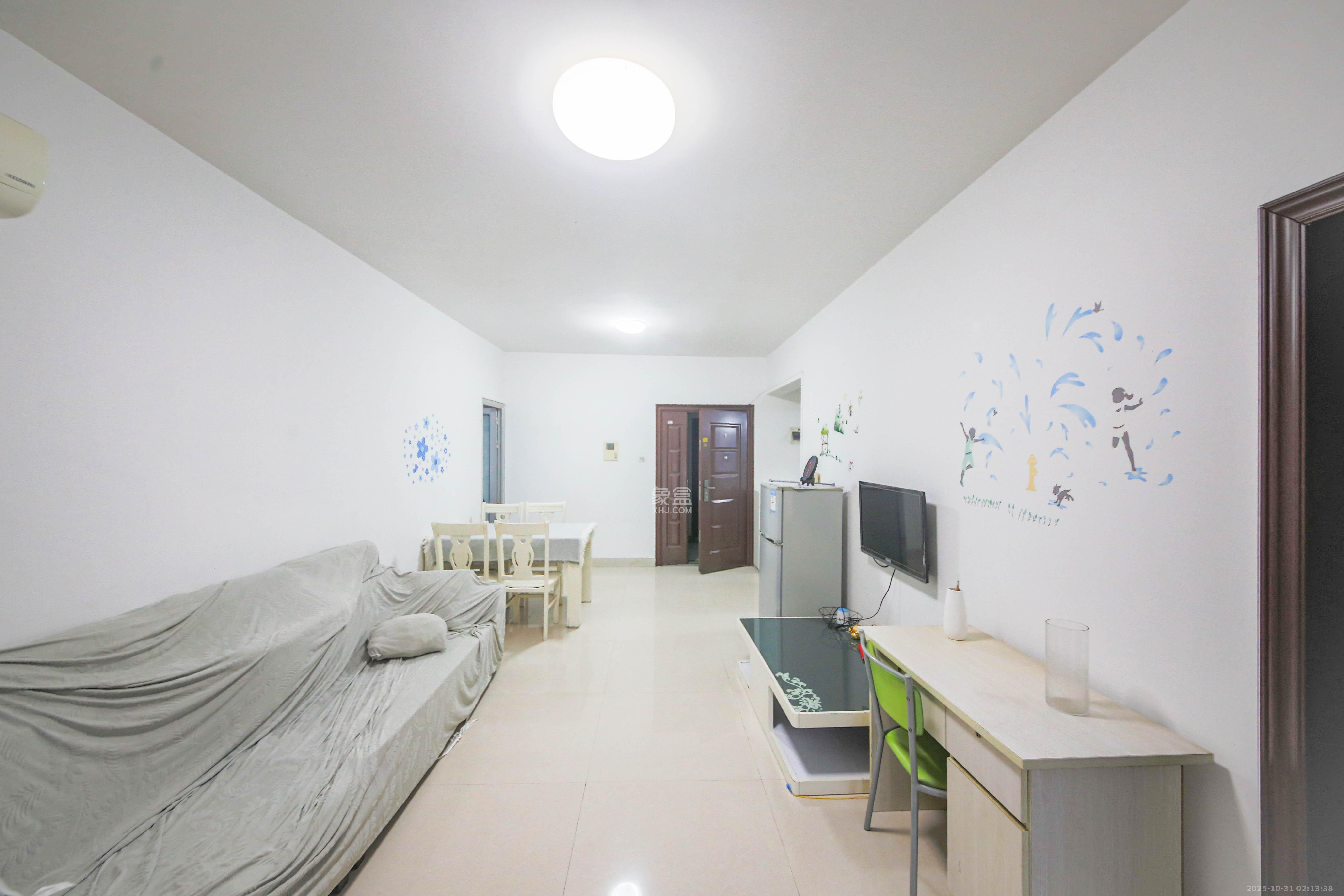 湘府东苑  2室2厅1卫    63.0万 湘府东苑  2室2厅1卫    63.0万客厅