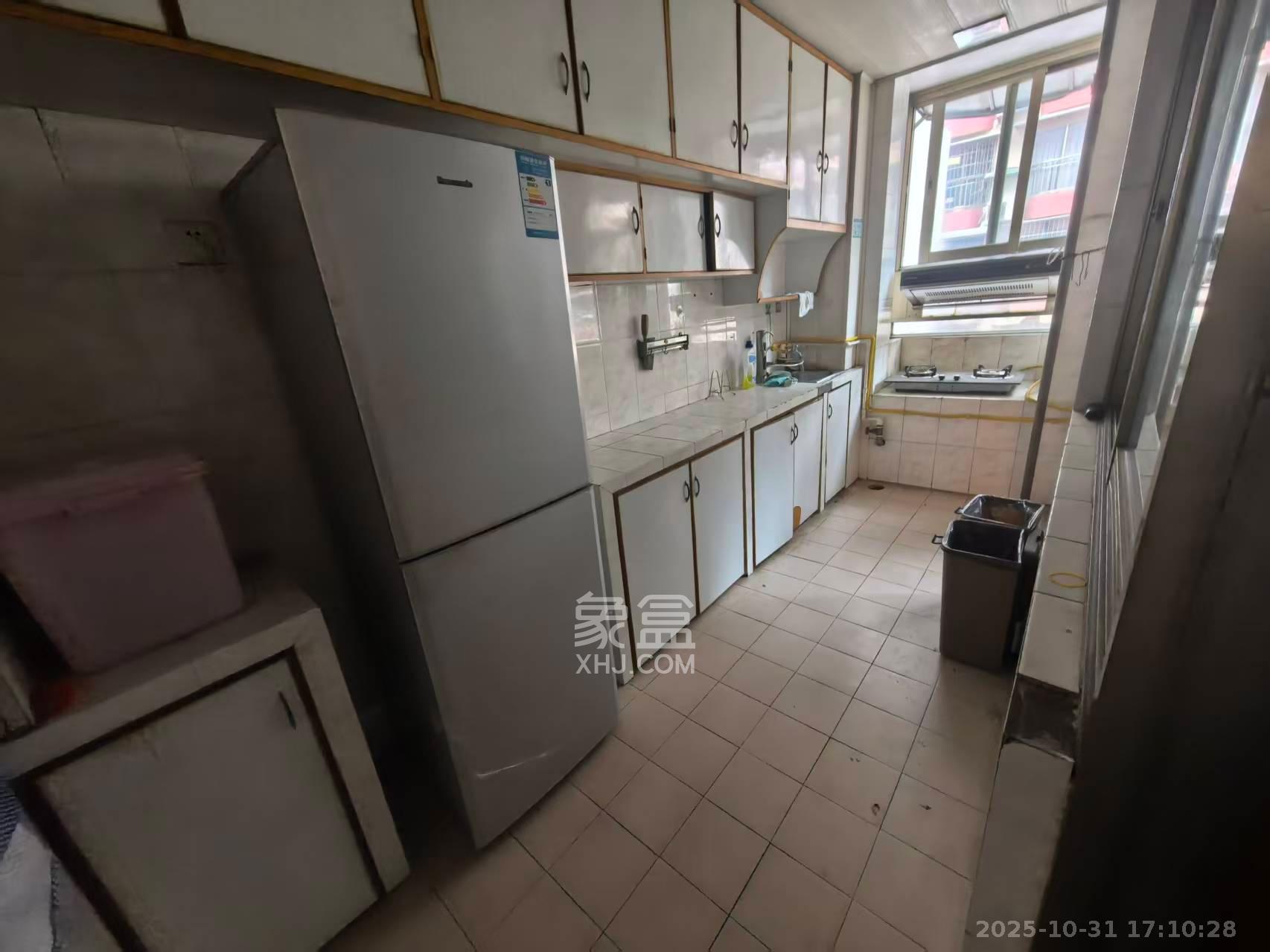 长沙晚报宿舍、晚报大厦  3室2厅2卫    2000.0元/月 长沙晚报宿舍、晚报大厦  3室2厅2卫    2000.0元/月室内图