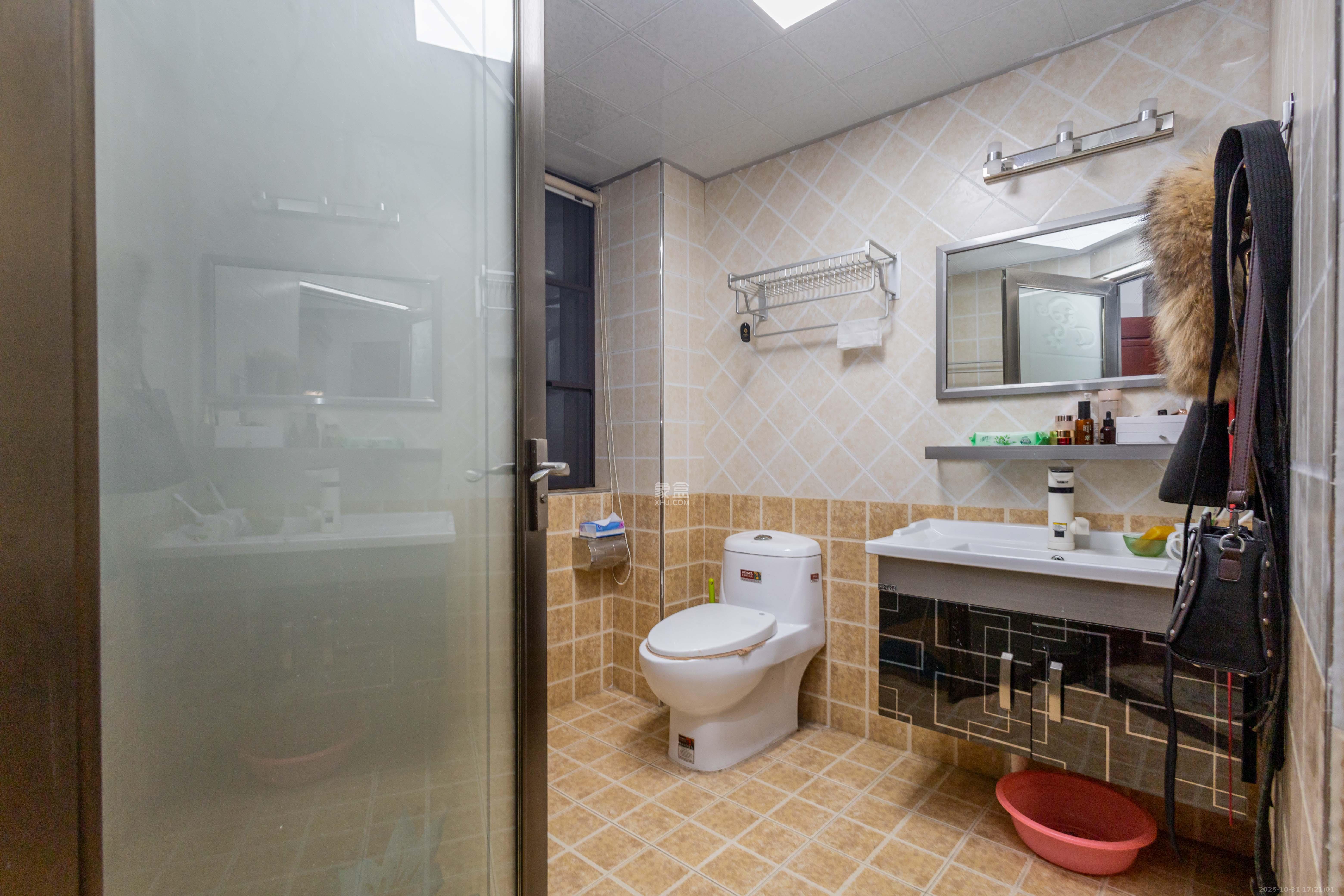 方略潇邦  3室2厅2卫    66.8万卫生间