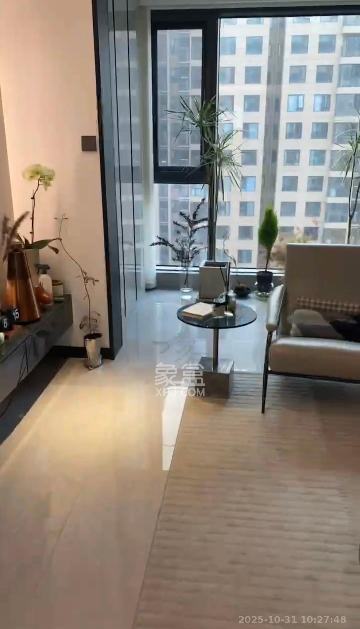 运达锦绣广场  3室2厅2卫    4500.0元/月