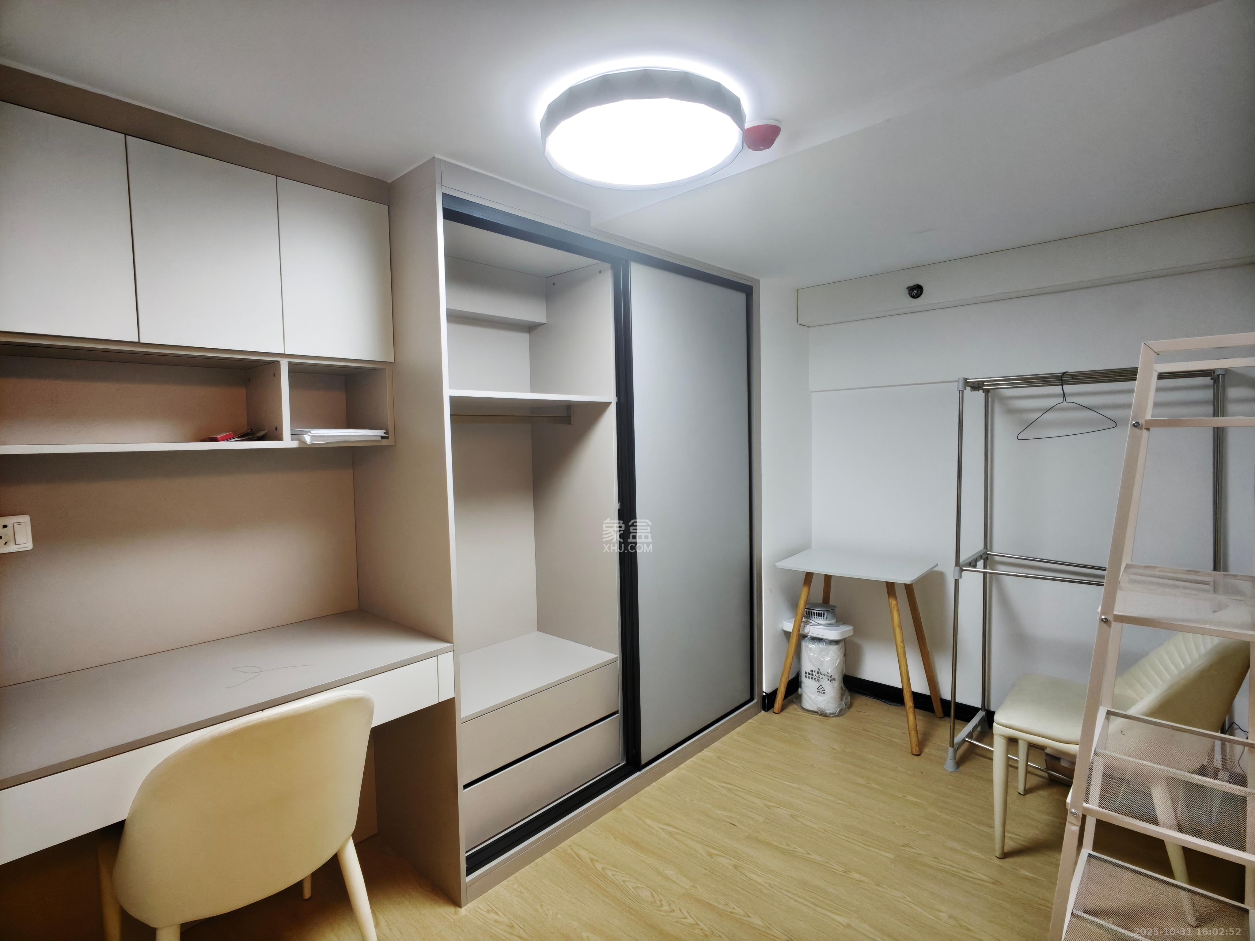 南益名士豪庭  2室1厅1卫    2200.0元/月室内图