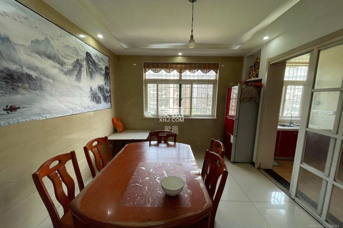 黎郡新宇熙春园 4室2厅2卫 2600.0元/月 黎郡新宇熙春园 4室2厅2卫 2600.0元/月室内图