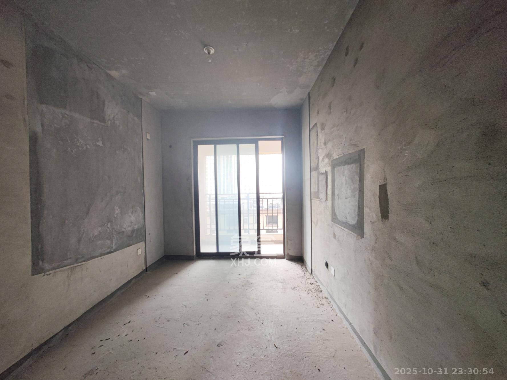 合能枫丹丽舍（柏悦名苑)  4室2厅2卫    125.0万卧室