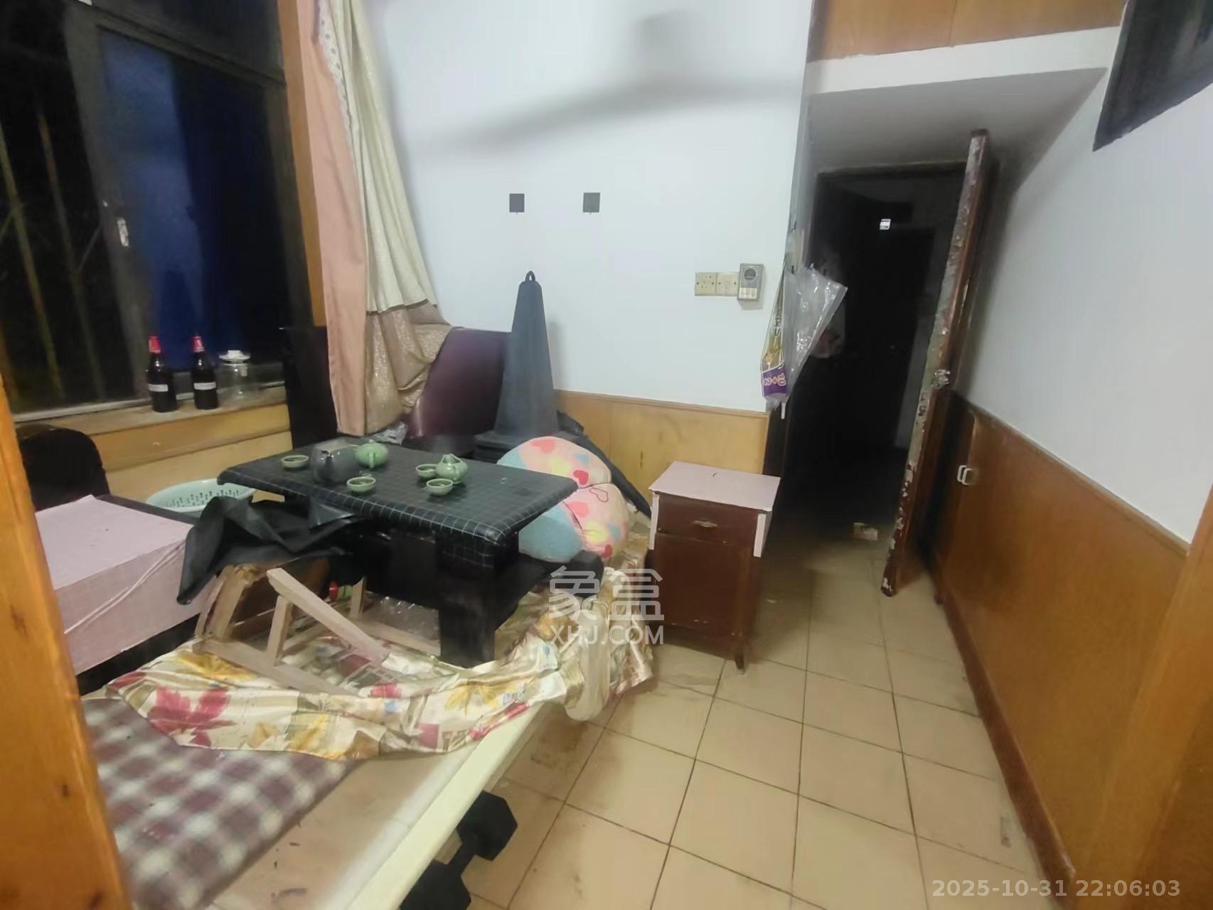 人民新村  2室1厅1卫    1400.0元/月