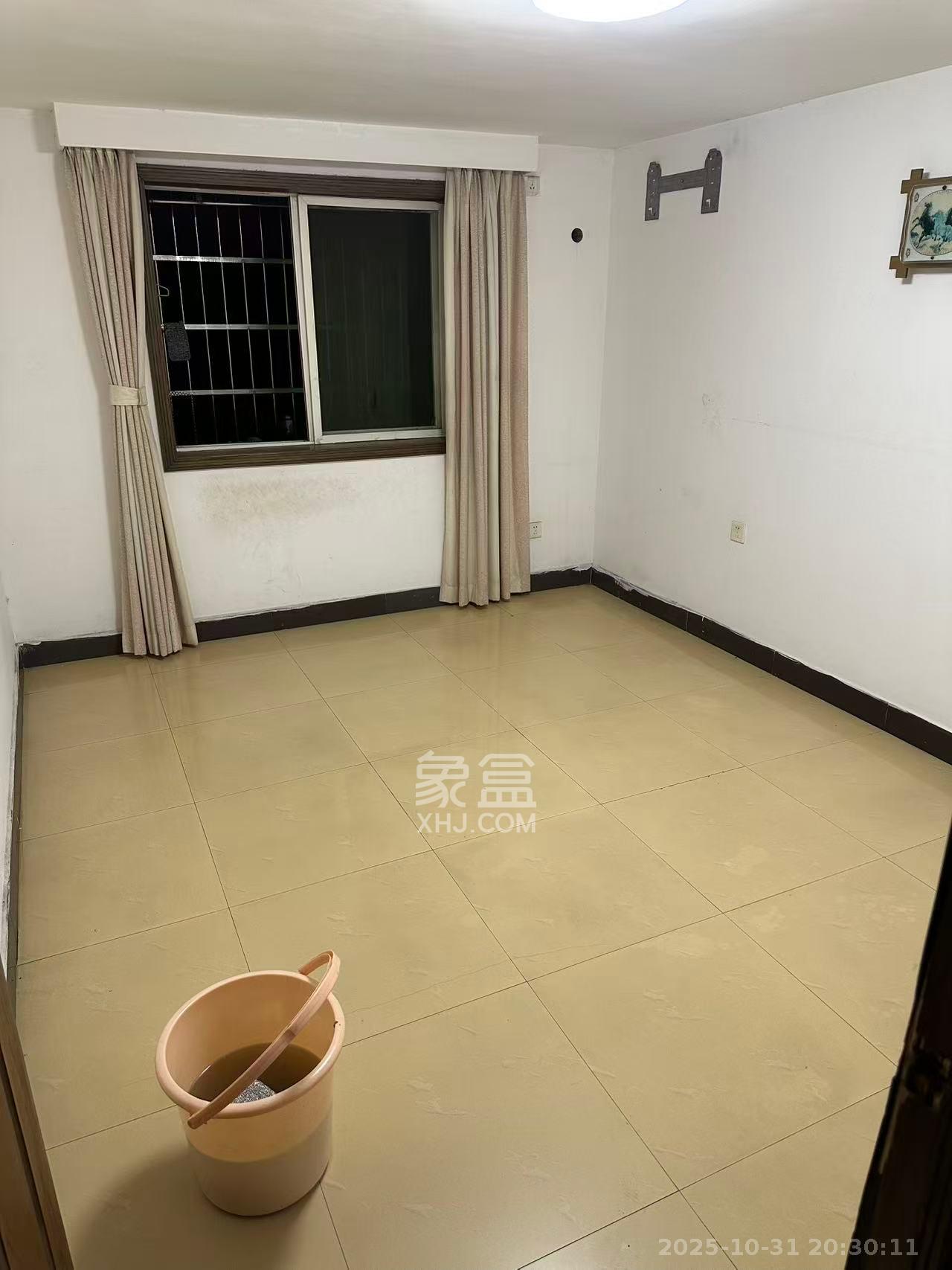 建丰公寓(长沙卷烟厂宿舍)  4室2厅2卫    2000.0元/月 建丰公寓(长沙卷烟厂宿舍)  4室2厅2卫    2000.0元/月室内图