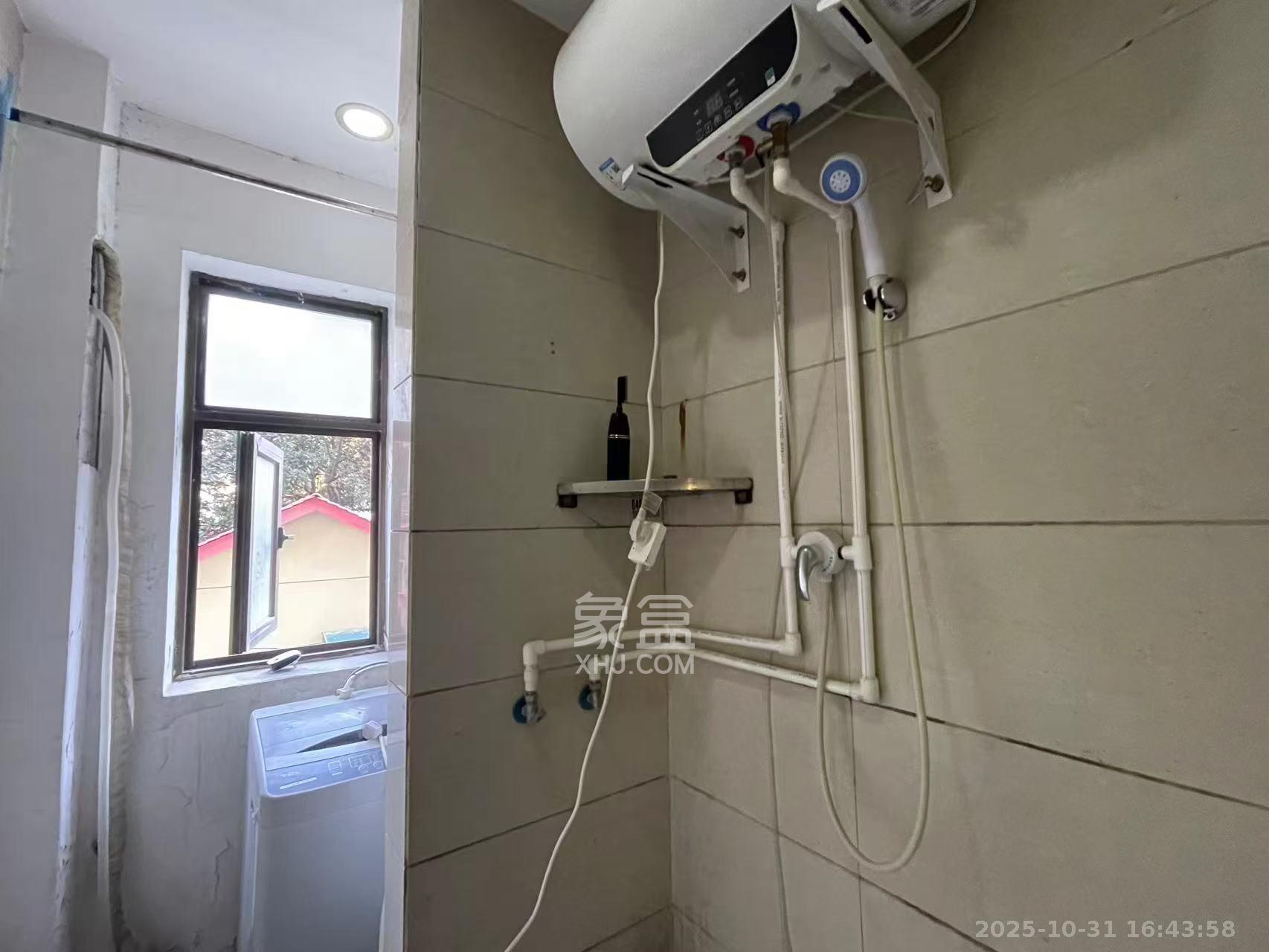 铂宫  1室1厅1卫    2000.0元/月 铂宫  1室1厅1卫    2000.0元/月