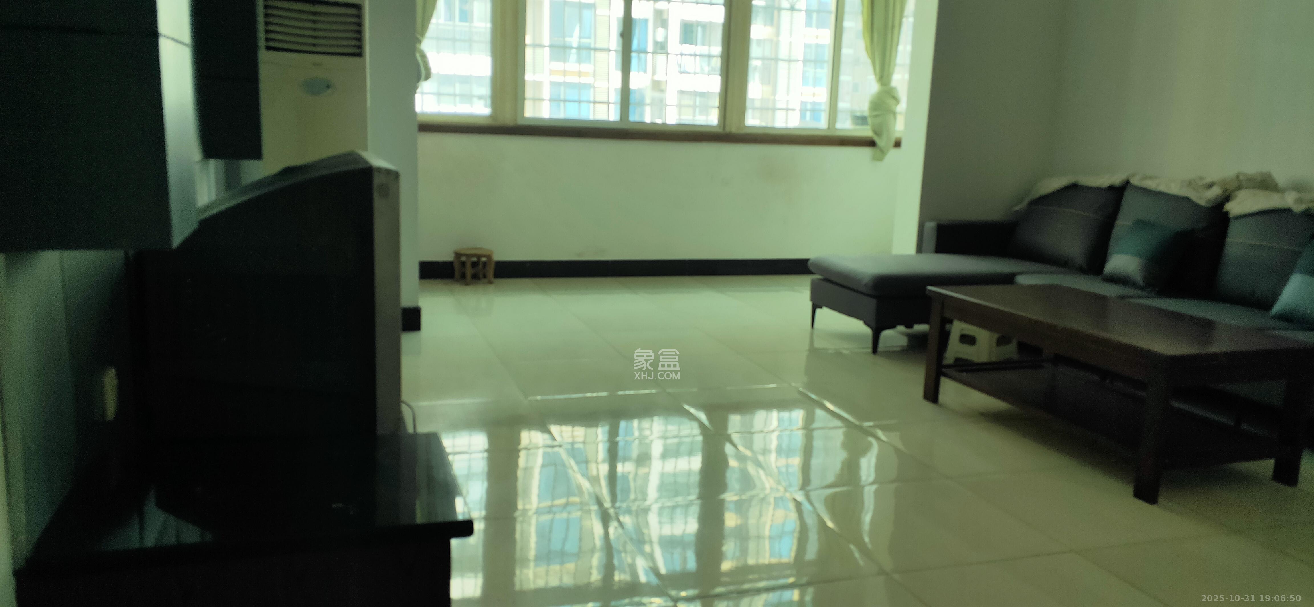 民基大厦  2室2厅1卫    1800.0元/月室内图