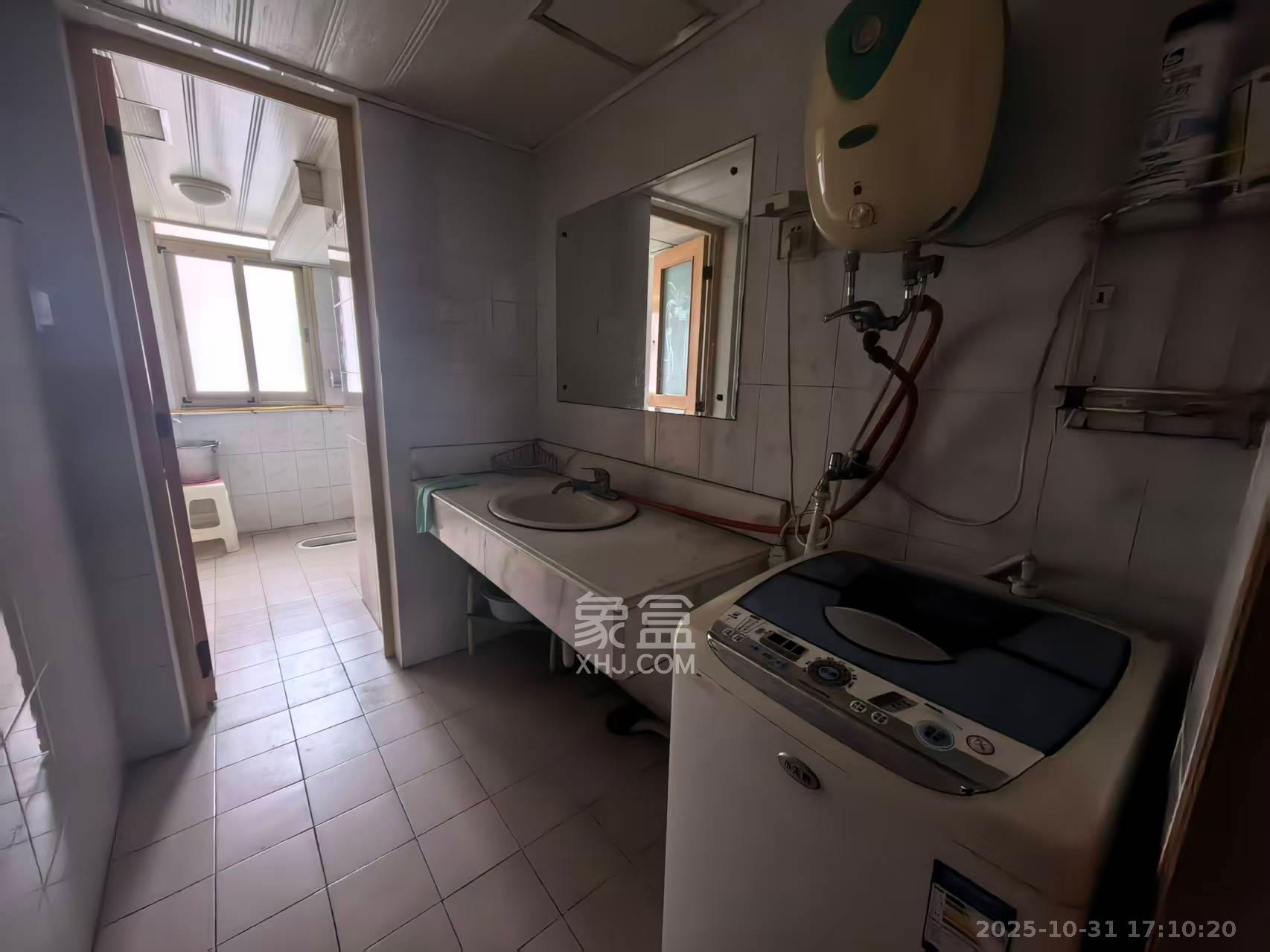 长沙晚报宿舍、晚报大厦  3室2厅2卫    2000.0元/月 长沙晚报宿舍、晚报大厦  3室2厅2卫    2000.0元/月室内图