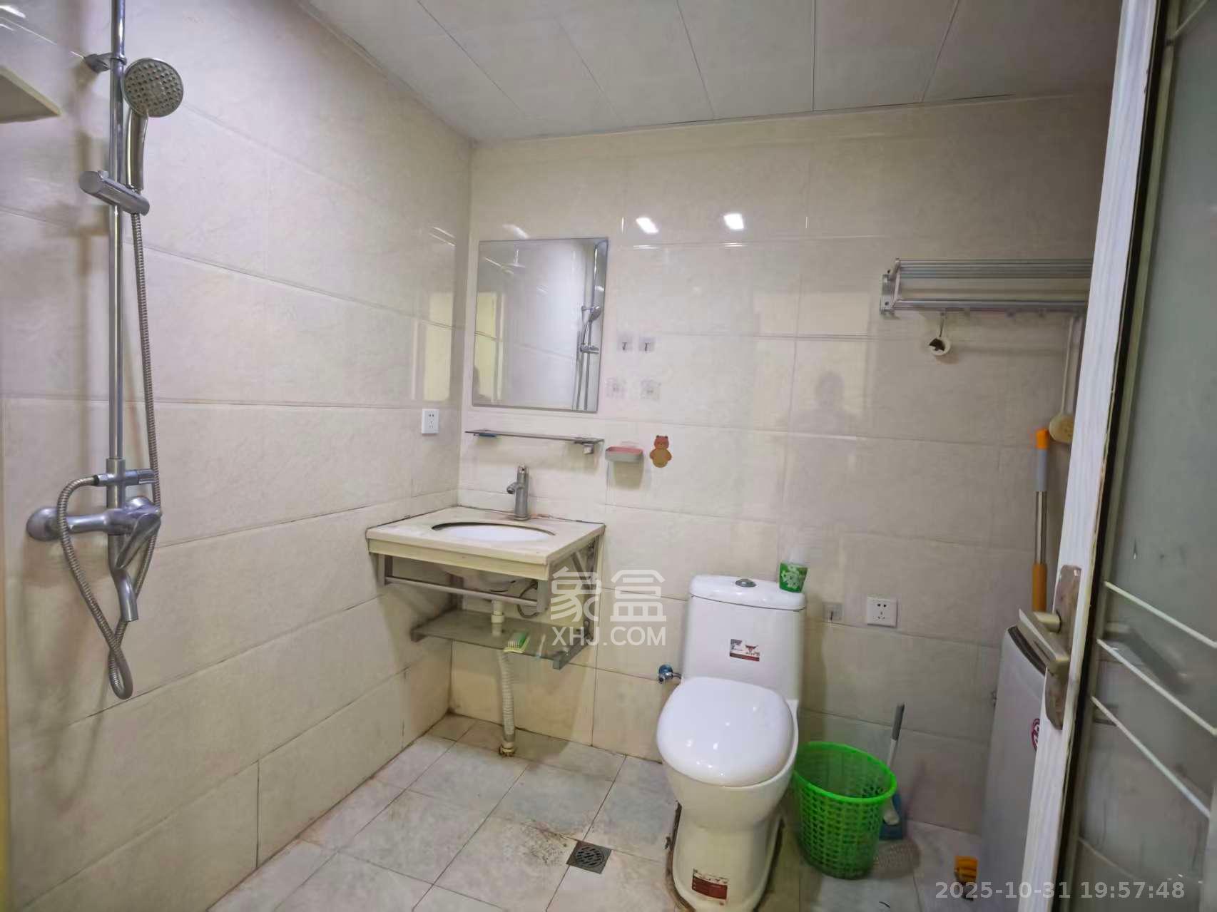 恒大书香门第  1室1厅11卫    1200.0元/月室内图1