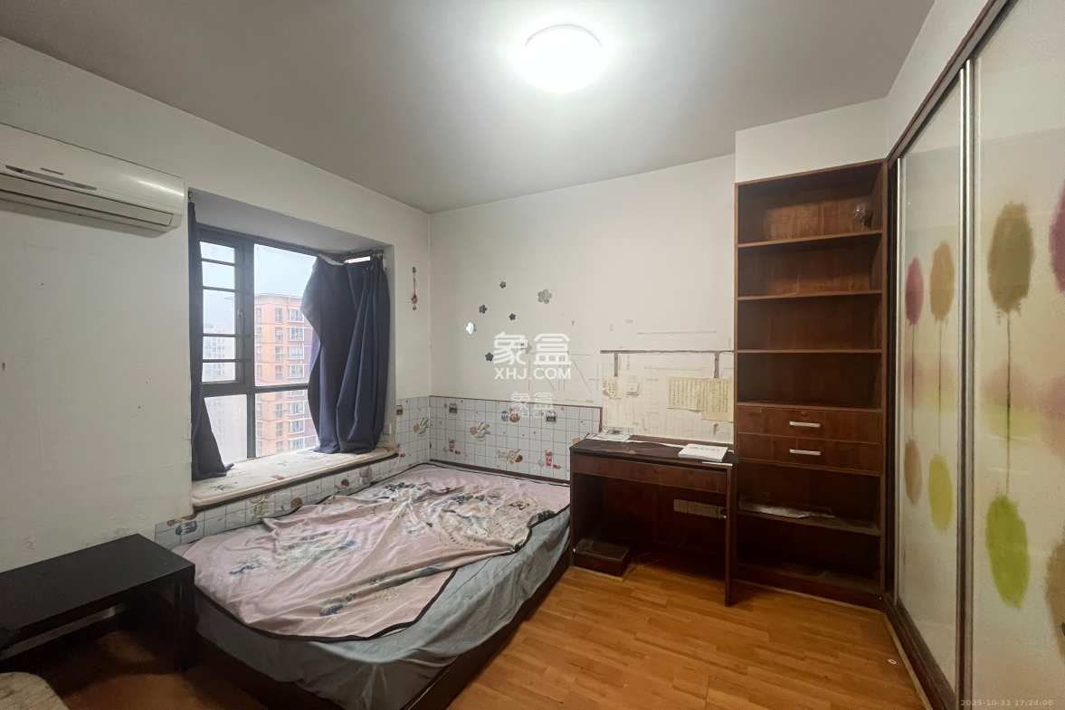 标志浪漫满屋(枫景公寓) 1室1厅1卫 1600.0元/月 标志浪漫满屋(枫景公寓) 1室1厅1卫 1600.0元/月室内图