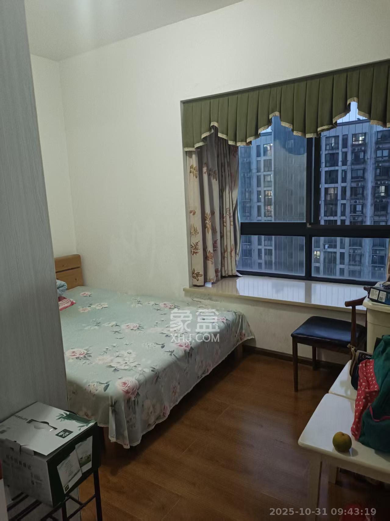 钱隆学府一、二期 2室2厅1卫 2300.0元/月 钱隆学府一、二期 2室2厅1卫 2300.0元/月室内图