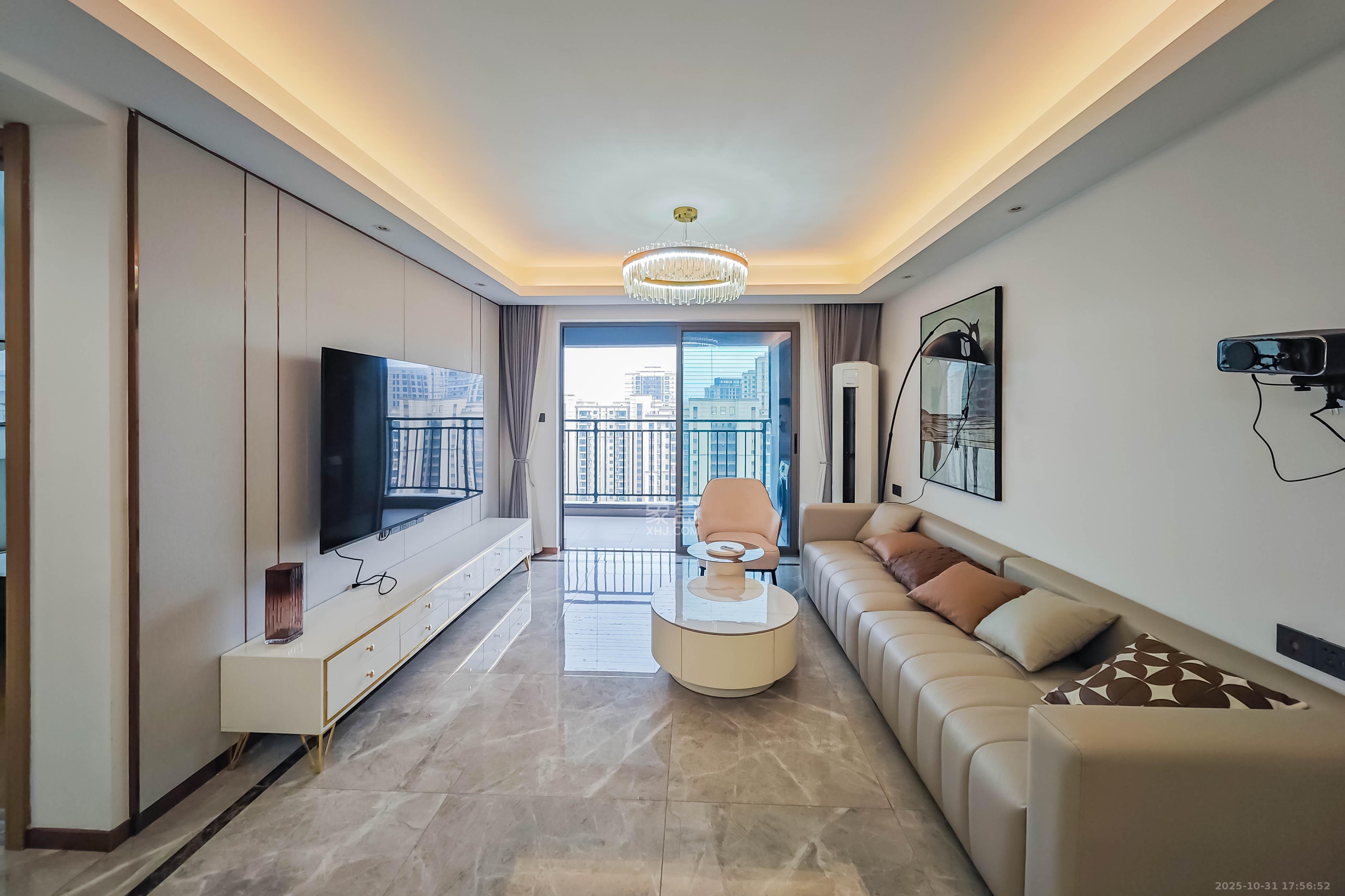 旭辉雨花郡  3室2厅2卫    155.0万客厅