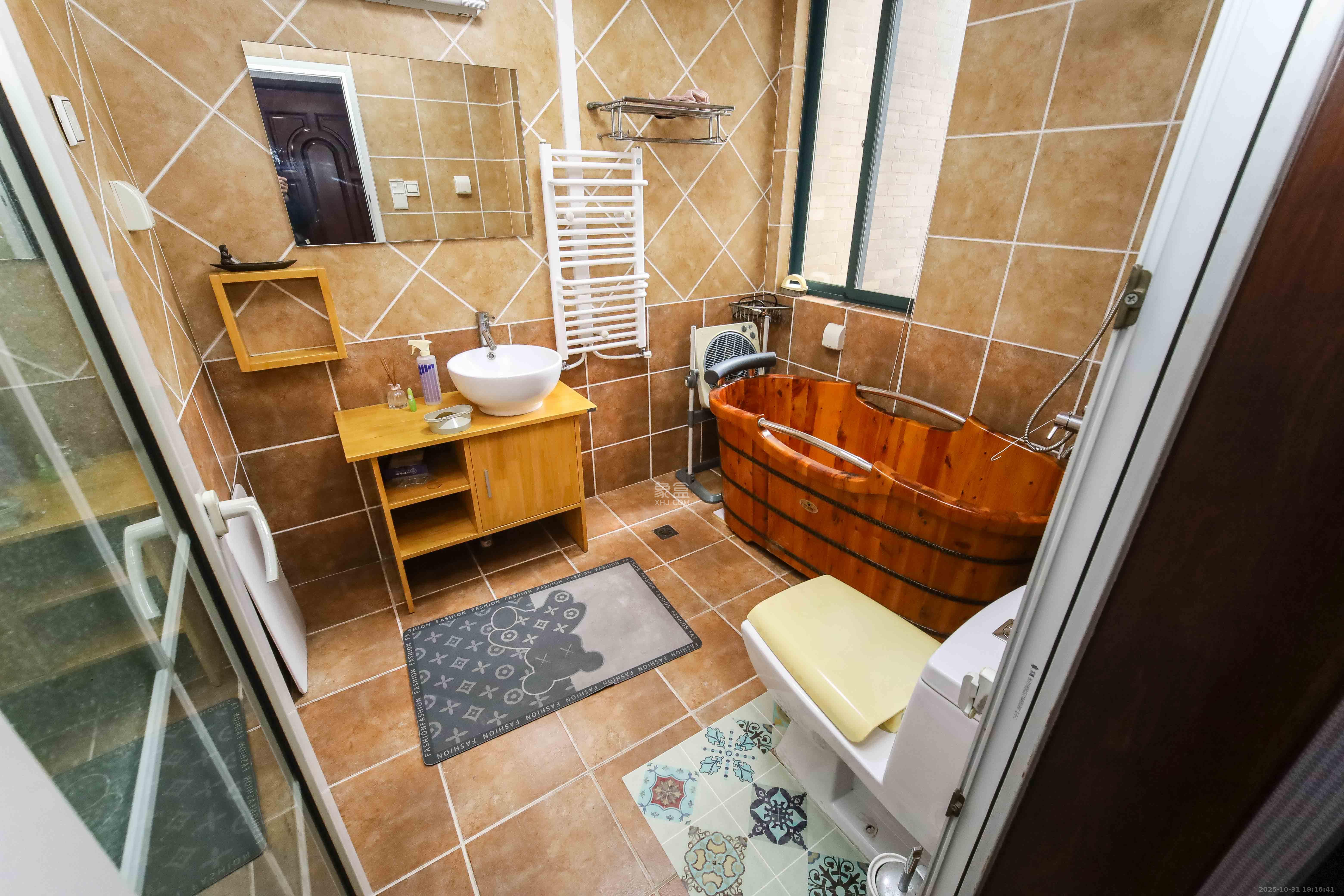 星城世家  4室2厅2卫    223.0万 星城世家  4室2厅2卫    223.0万卫生间