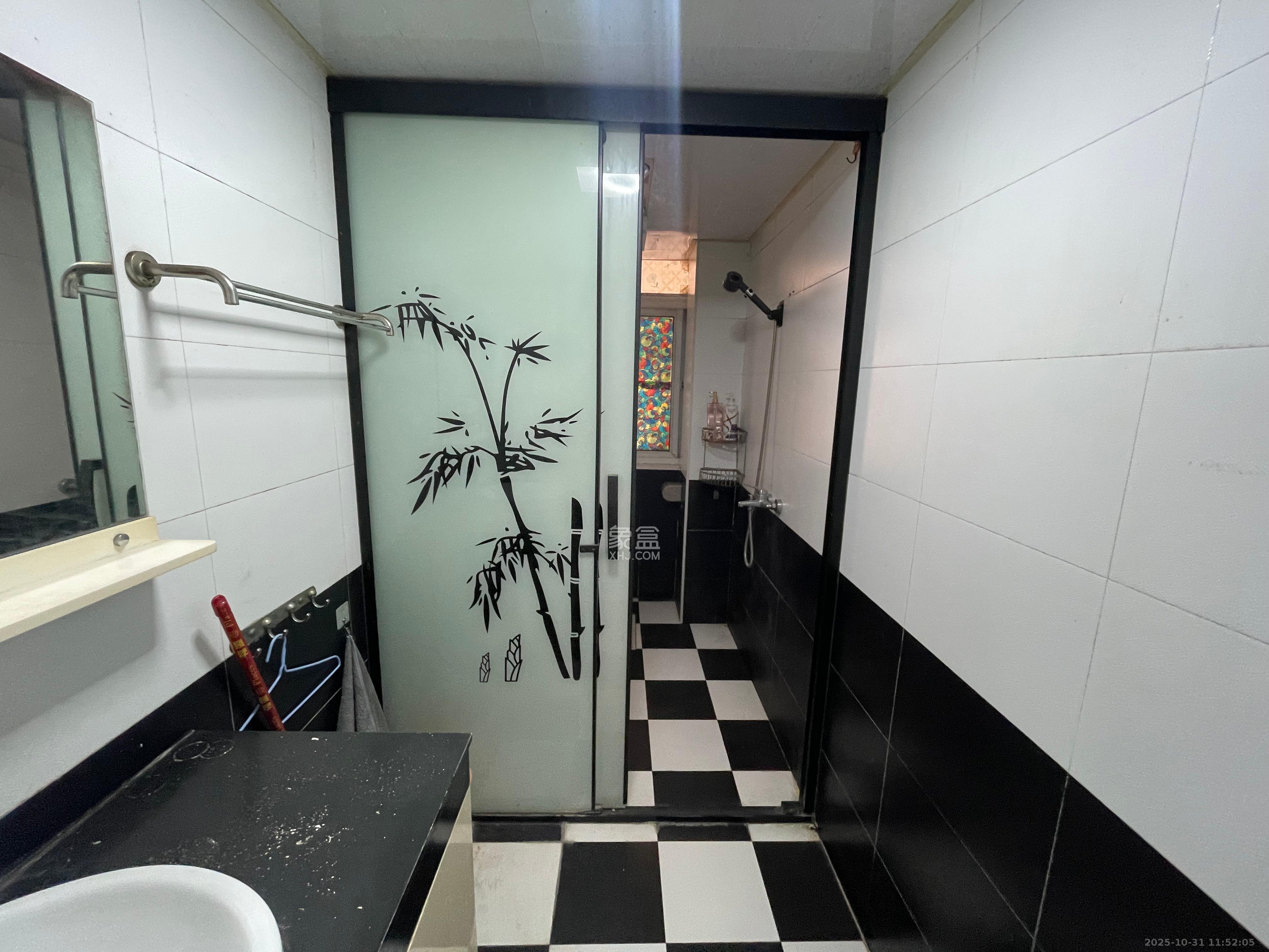 黎郡新宇熙春园  4室2厅2卫    2600.0元/月室内图