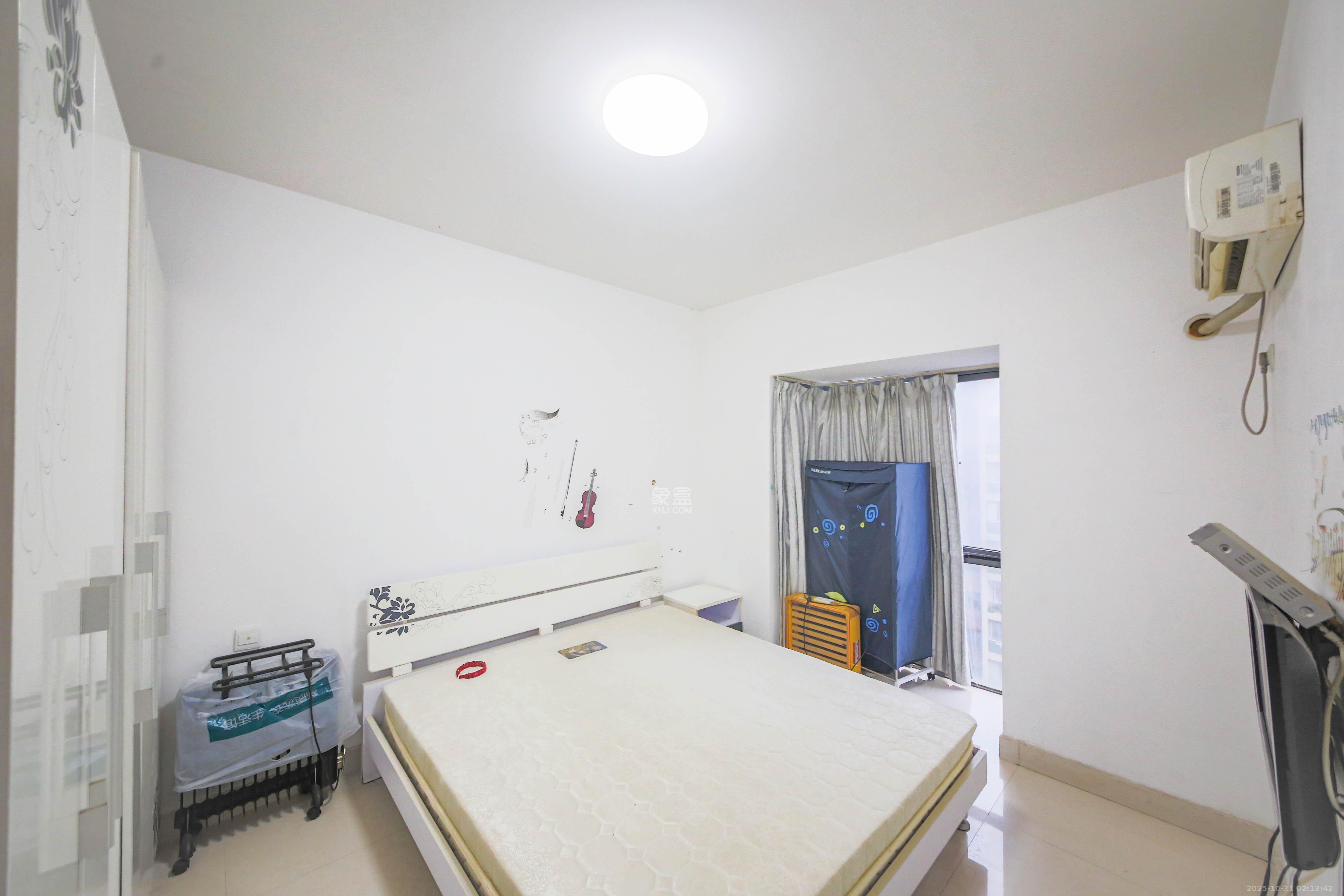 湘府东苑  2室2厅1卫    63.0万卧室