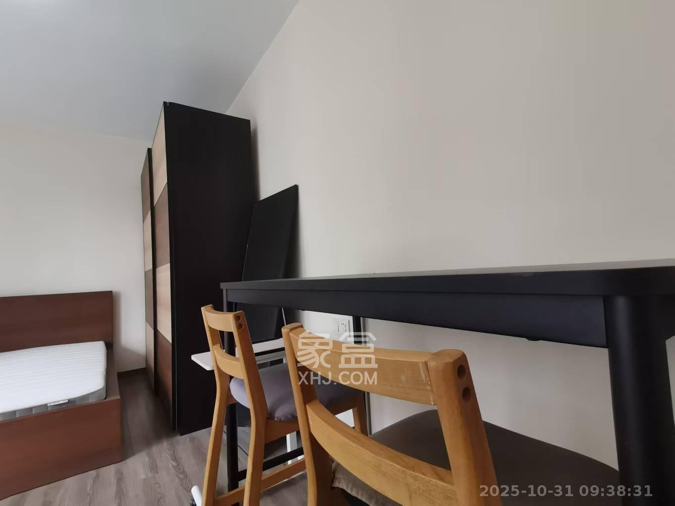 卓越浅水湾  1室0厅0卫    1300.0元/月 卓越浅水湾  1室0厅0卫    1300.0元/月室内图