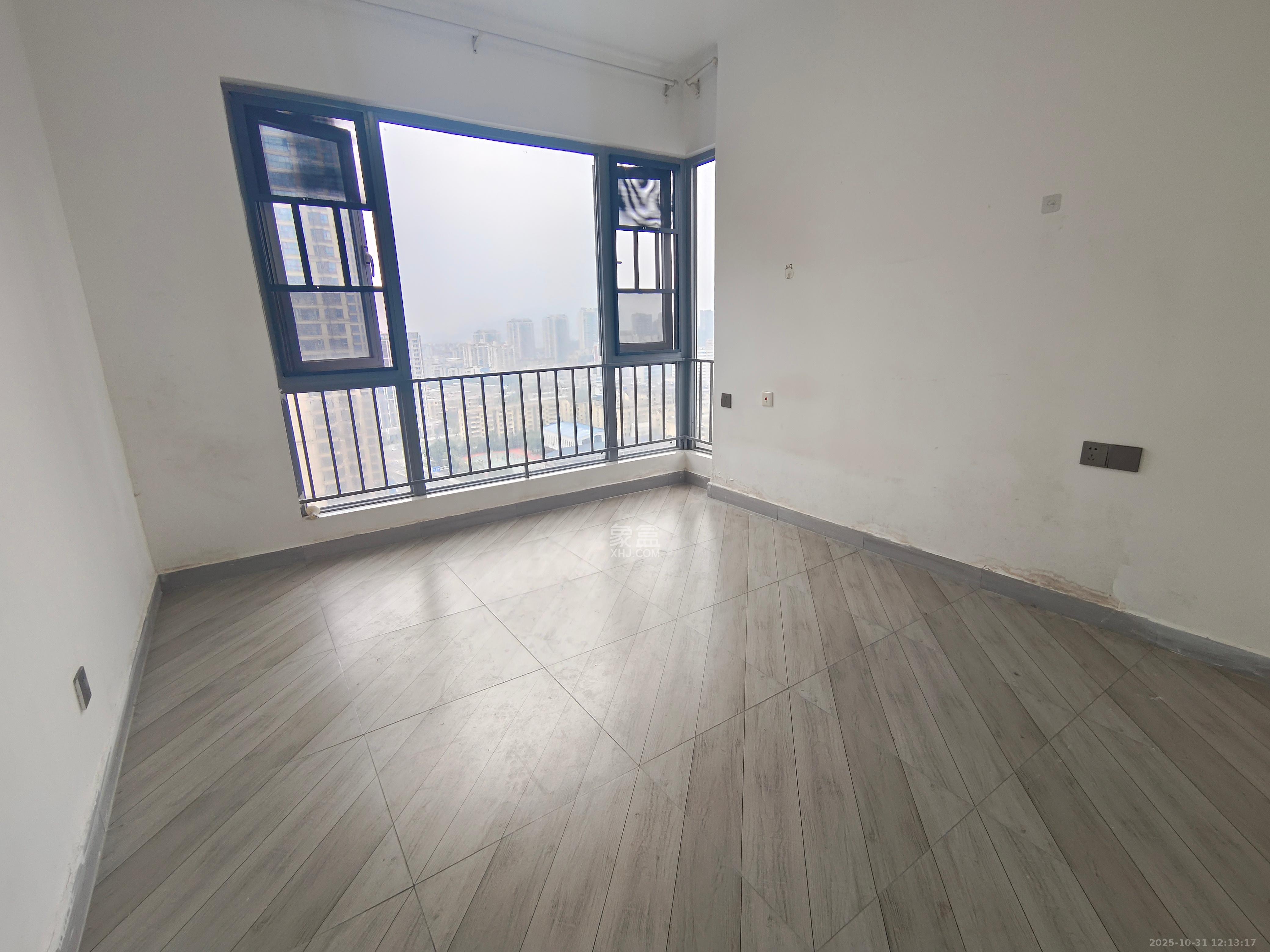 保利天禧D区  3室2厅2卫    3600.0元/月 保利天禧D区  3室2厅2卫    3600.0元/月室内图