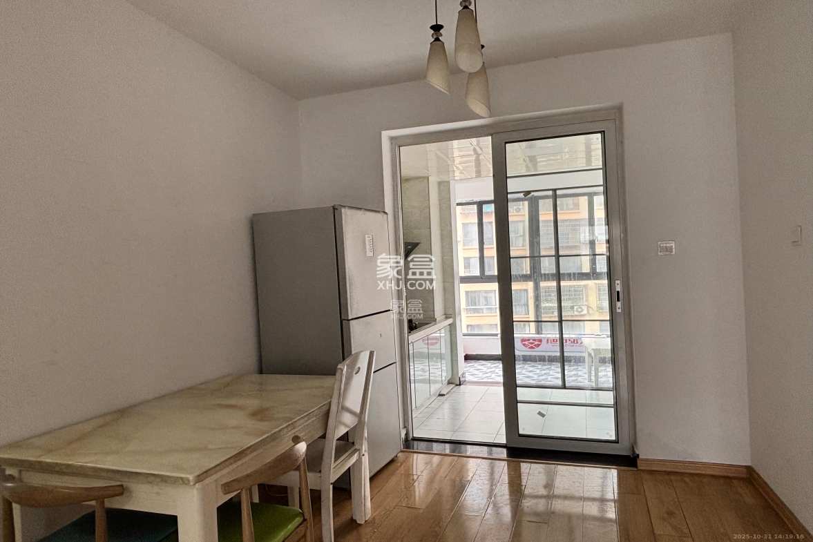 安泰嘉园(湘府邻伴) 3室2厅2卫 2500.0元/月 安泰嘉园(湘府邻伴) 3室2厅2卫 2500.0元/月室内图