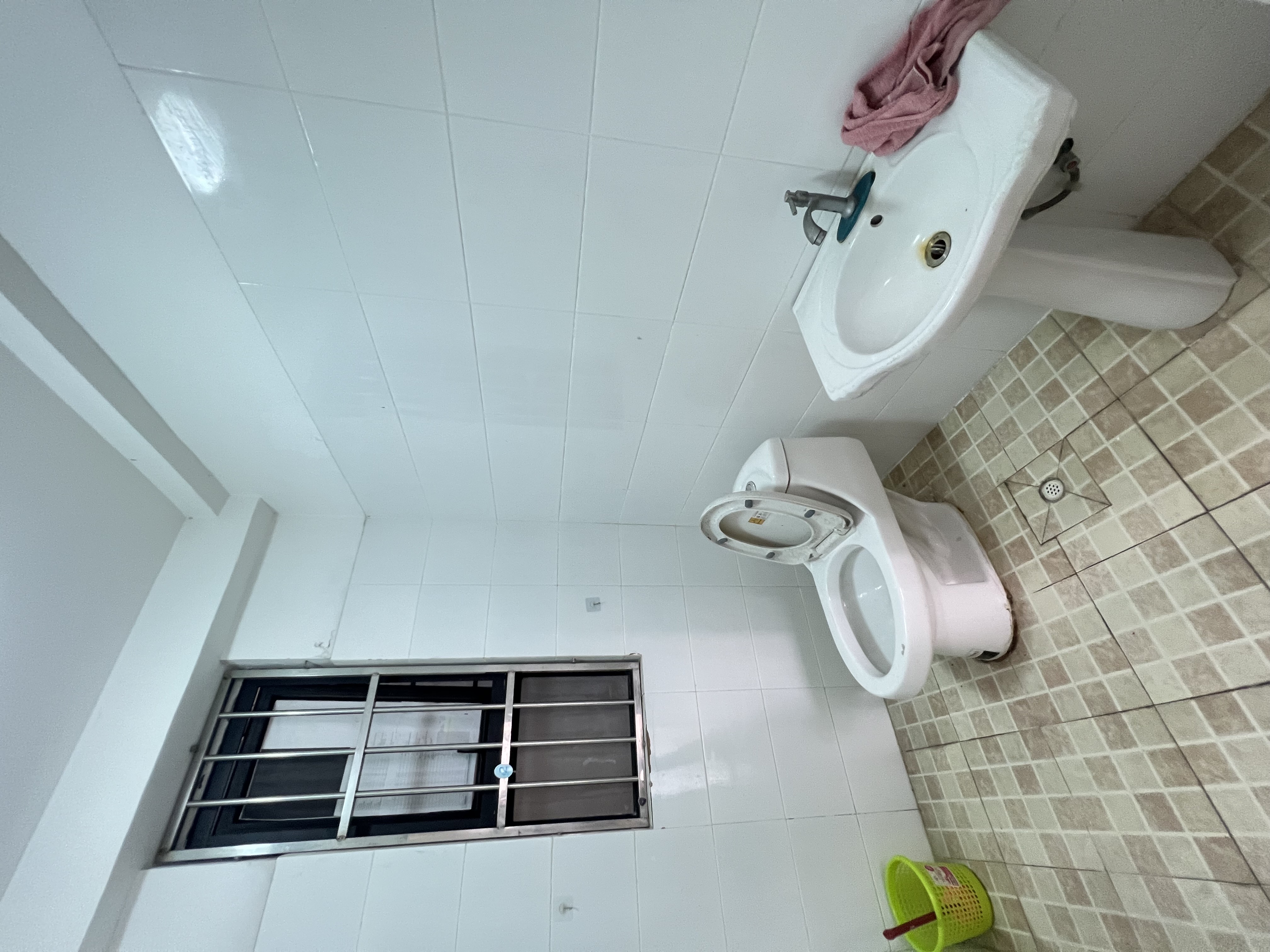 盛贤景都  1室0厅0卫    2100.0元/月 盛贤景都  1室0厅0卫    2100.0元/月室内图