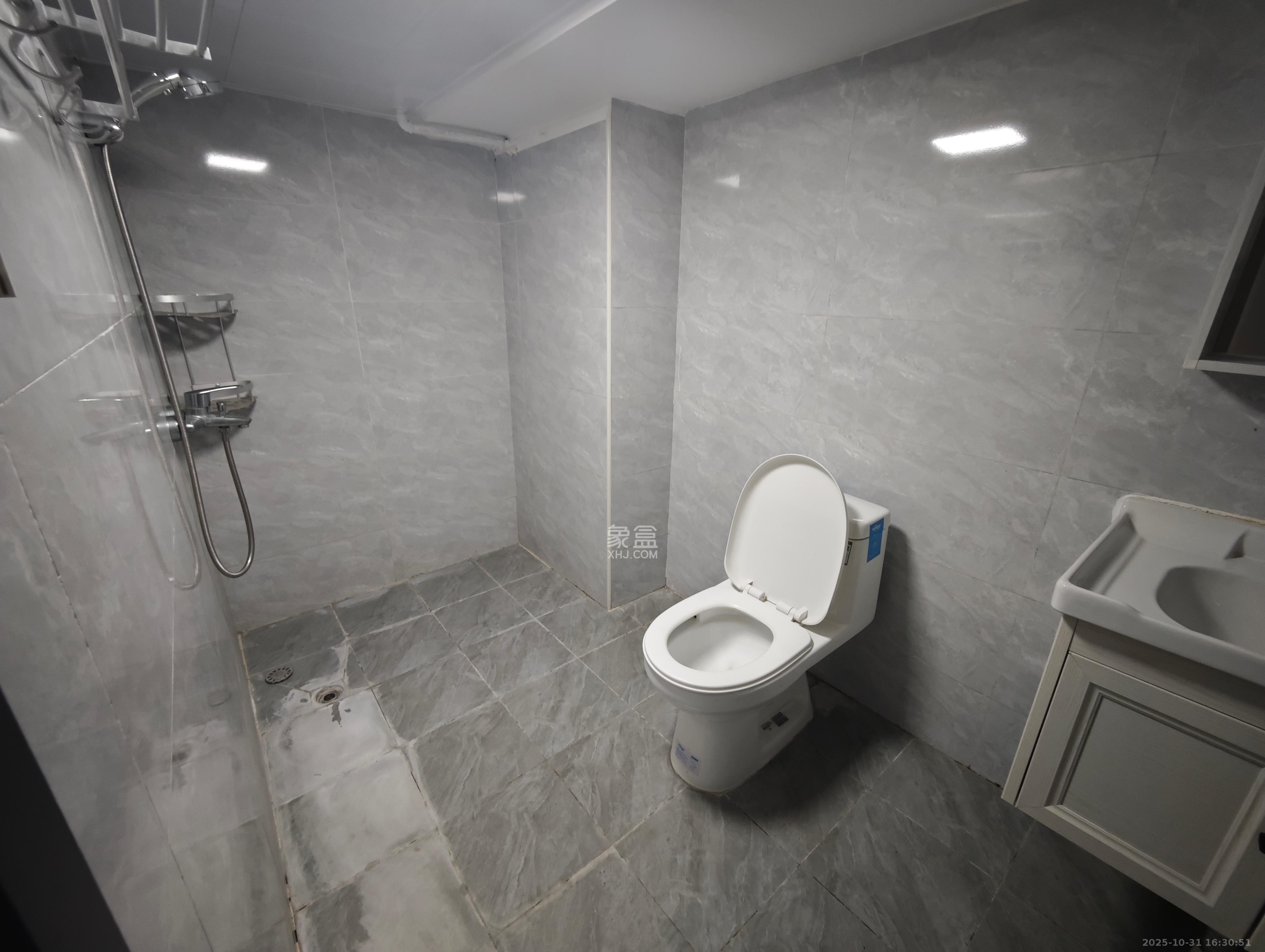 明昇壹城（明昇时代广场）三期  1室0厅0卫    3300.0元/月室内图