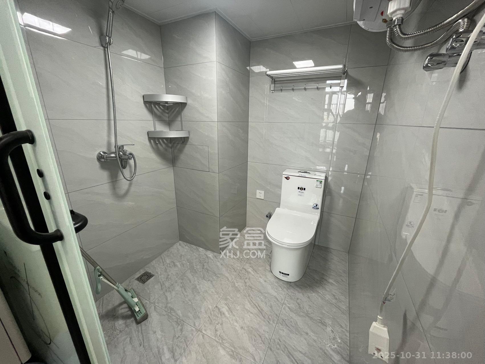 梅溪湖金茂湾 1室1厅1卫 1800.0元/月 梅溪湖金茂湾 1室1厅1卫 1800.0元/月室内图