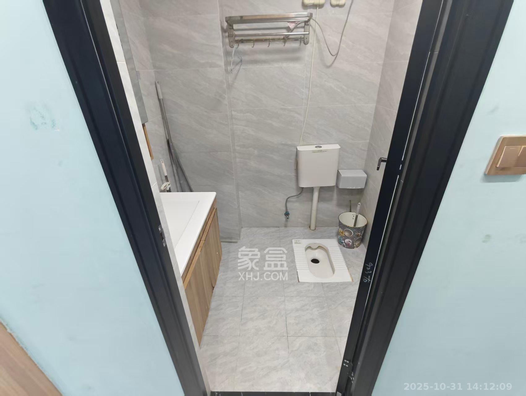 润和滨江府  1室1厅1卫    1200.0元/月 润和滨江府  1室1厅1卫    1200.0元/月室内图