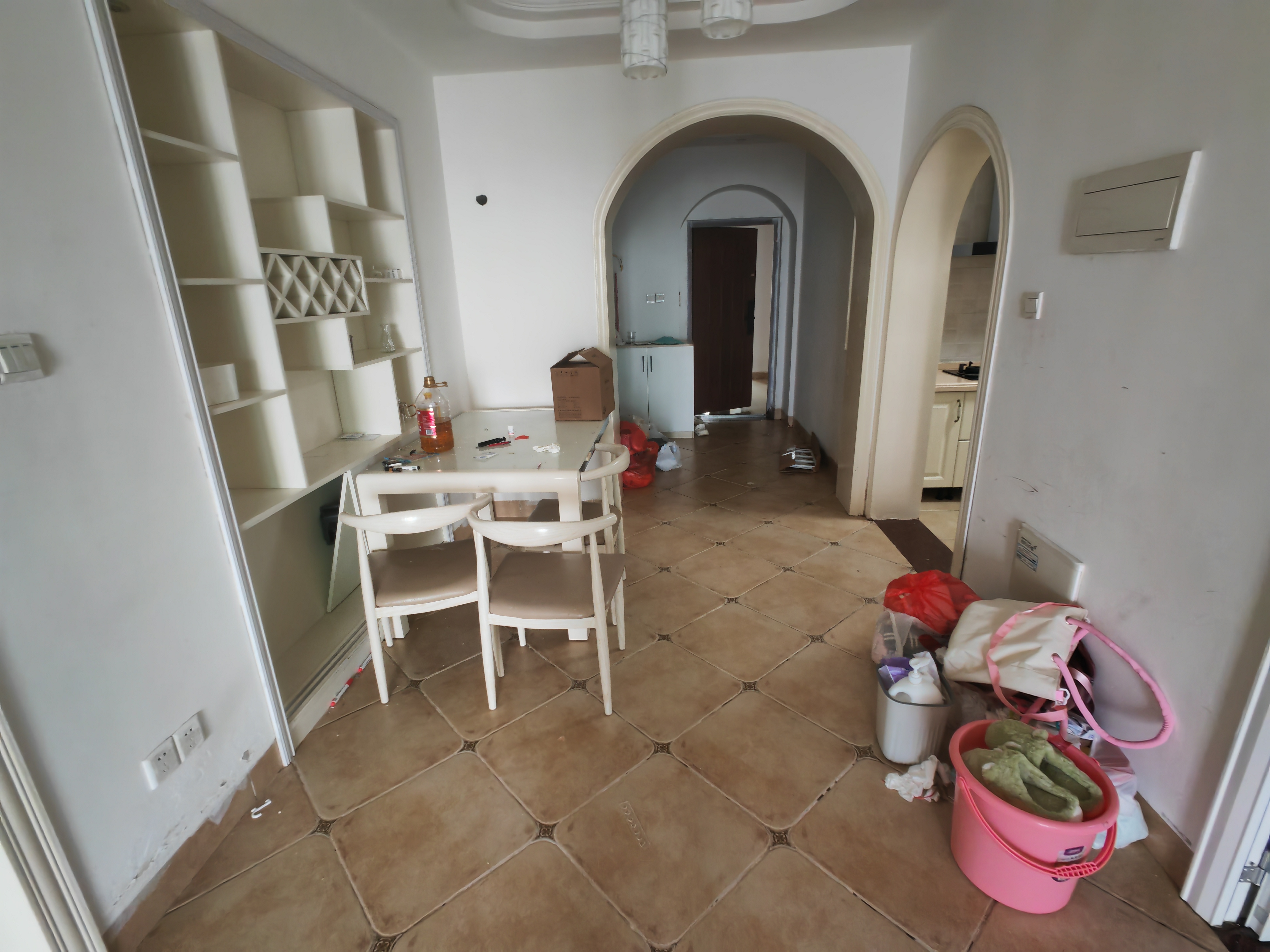 国兴城（C区）  2室2厅1卫    2600.0元/月室内图