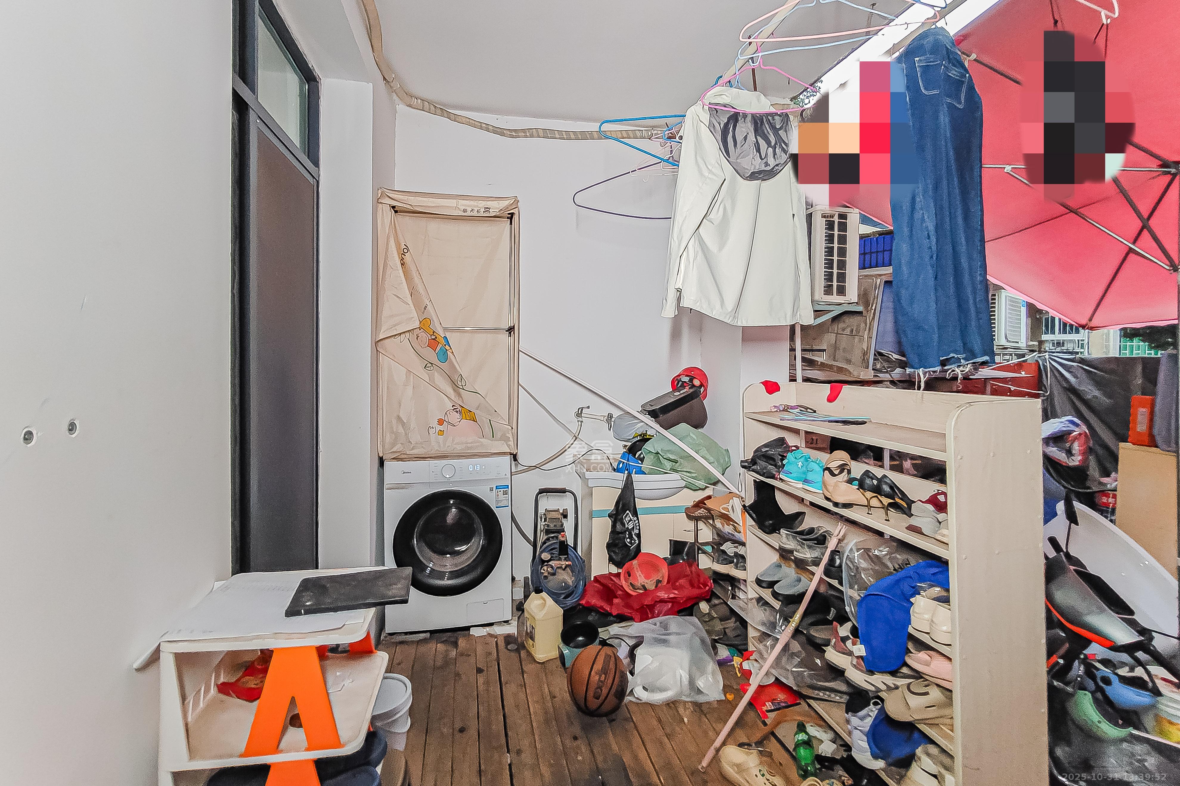 东瓜山二村  3室2厅1卫    60.0万阳台