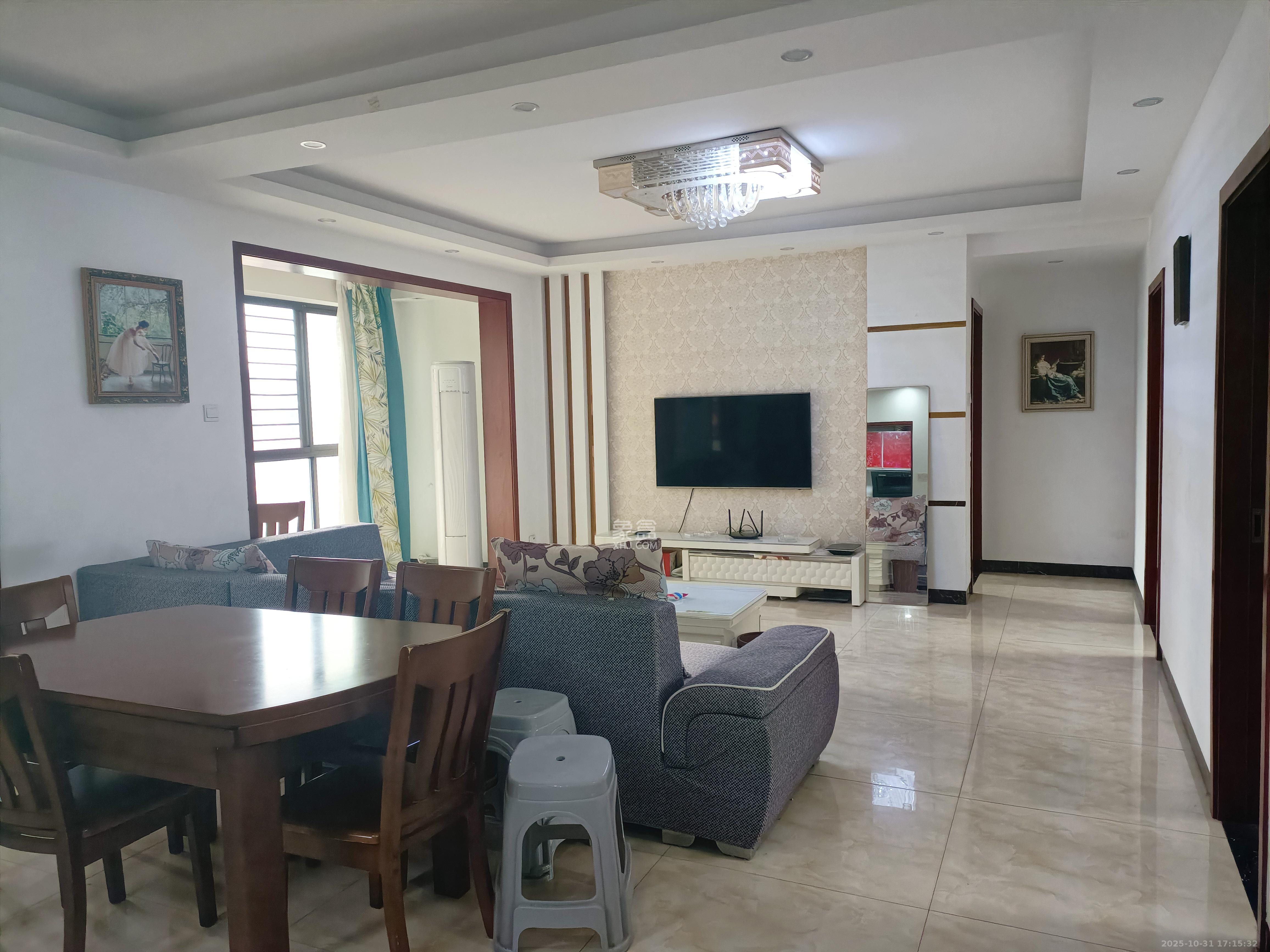 雨花公馆(紫苔名苑)  4室2厅2卫    3000.0元/月