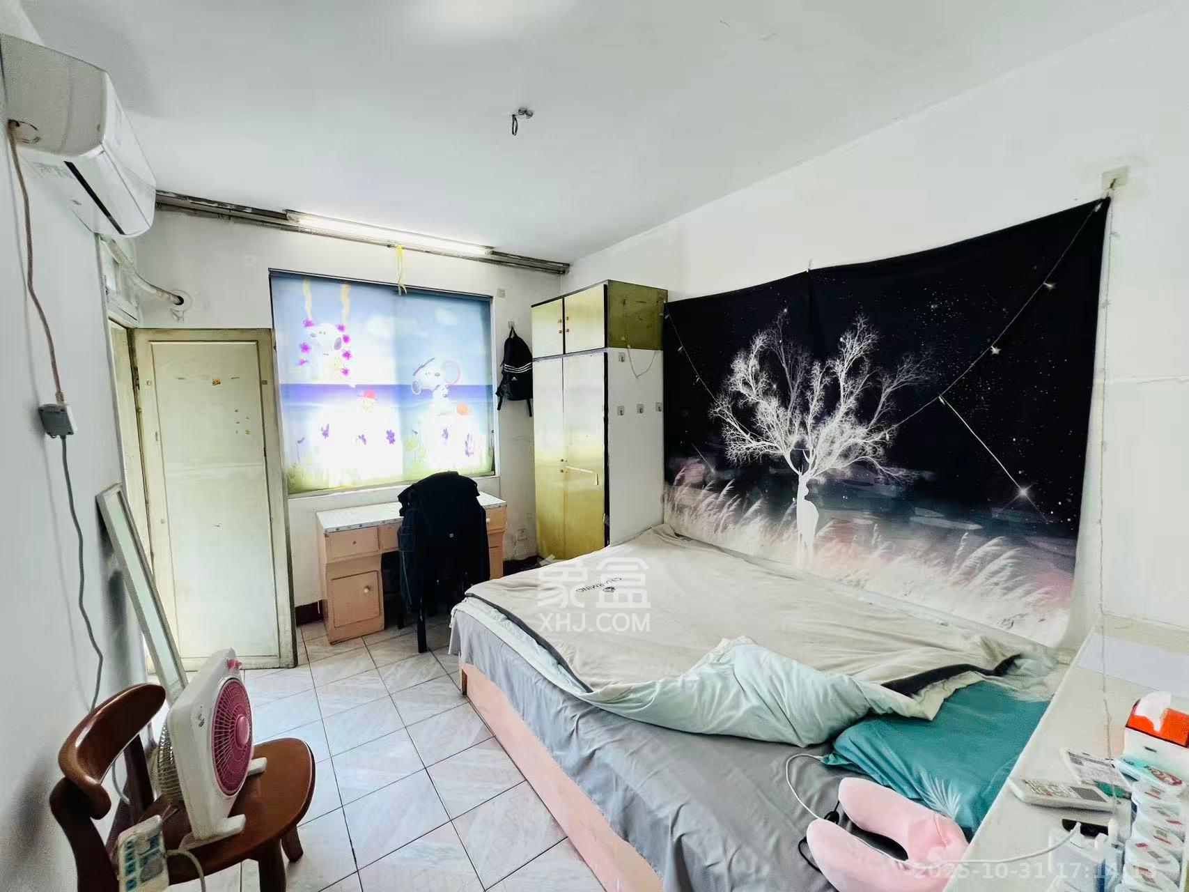 劳动广场消防队宿舍 2室1厅1卫 1800.0元/月 劳动广场消防队宿舍 2室1厅1卫 1800.0元/月室内图