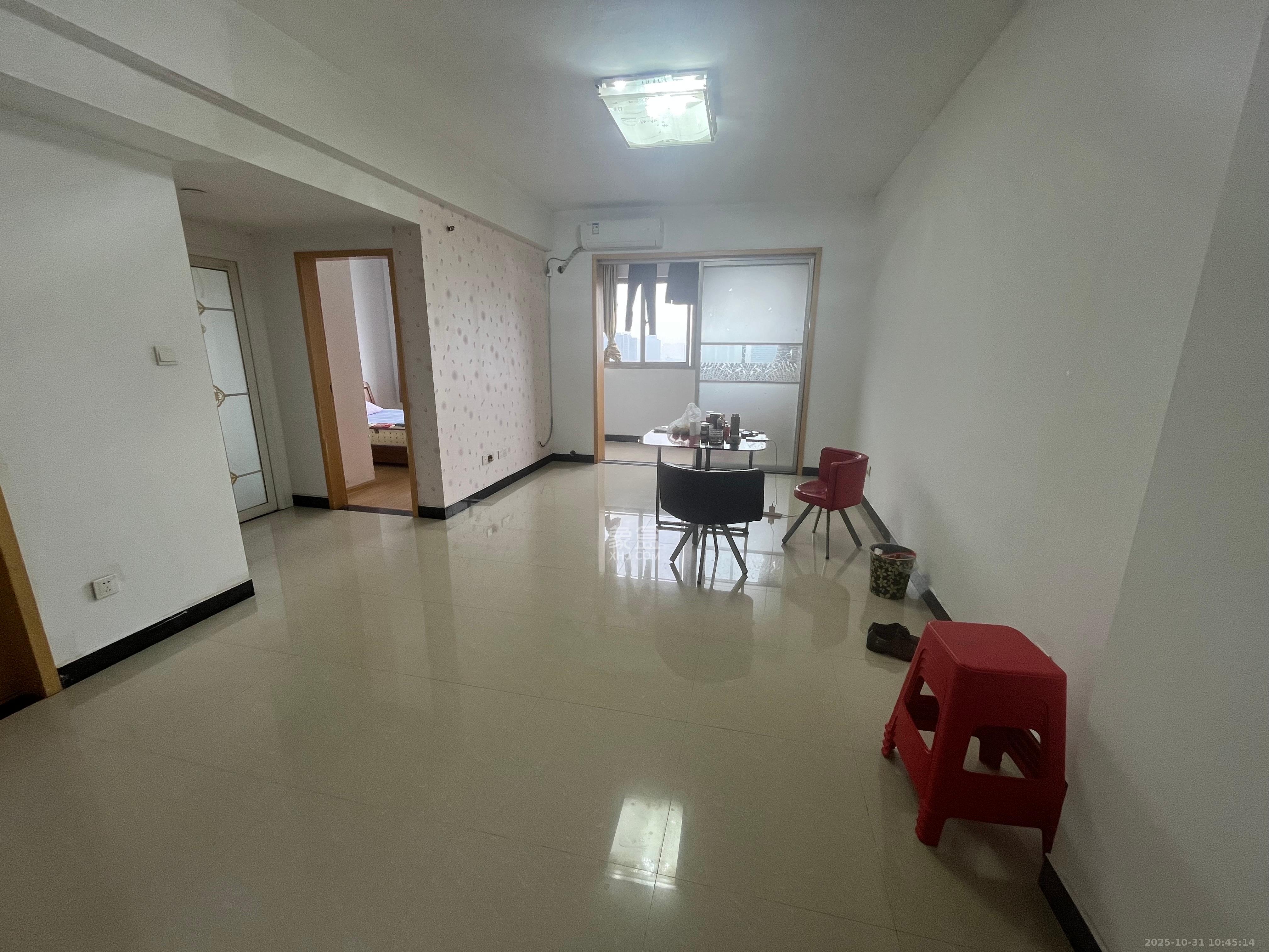 汇达国际公馆（汇达大厦）  2室2厅1卫    2100.0元/月