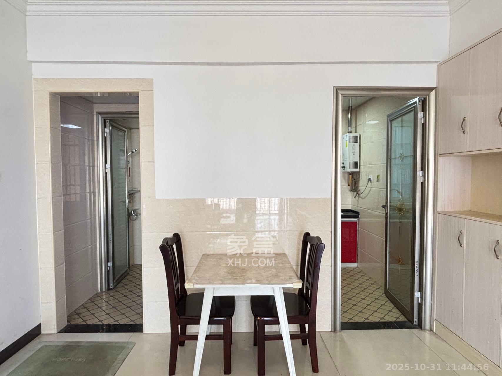 福嘉园  2室2厅1卫    1800.0元/月 福嘉园  2室2厅1卫    1800.0元/月室内图