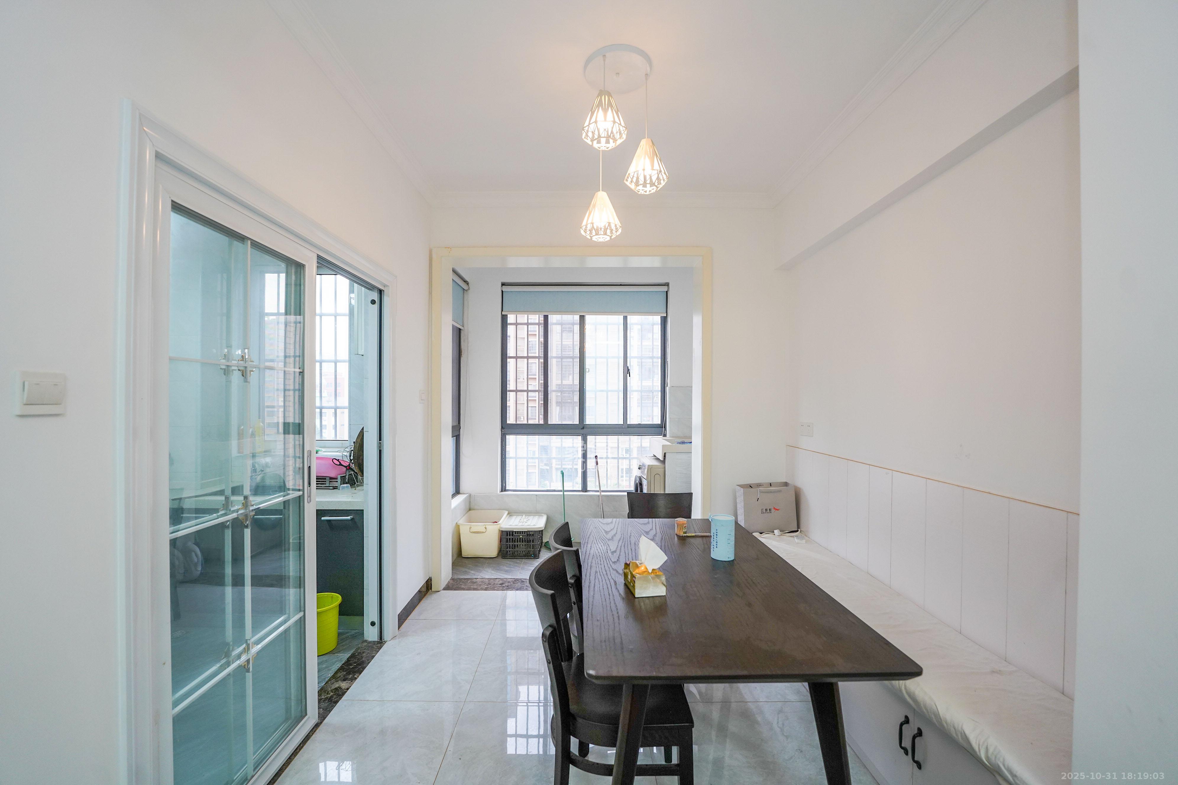 山水印象（愿景想山）  2室2厅1卫    36.0万客厅