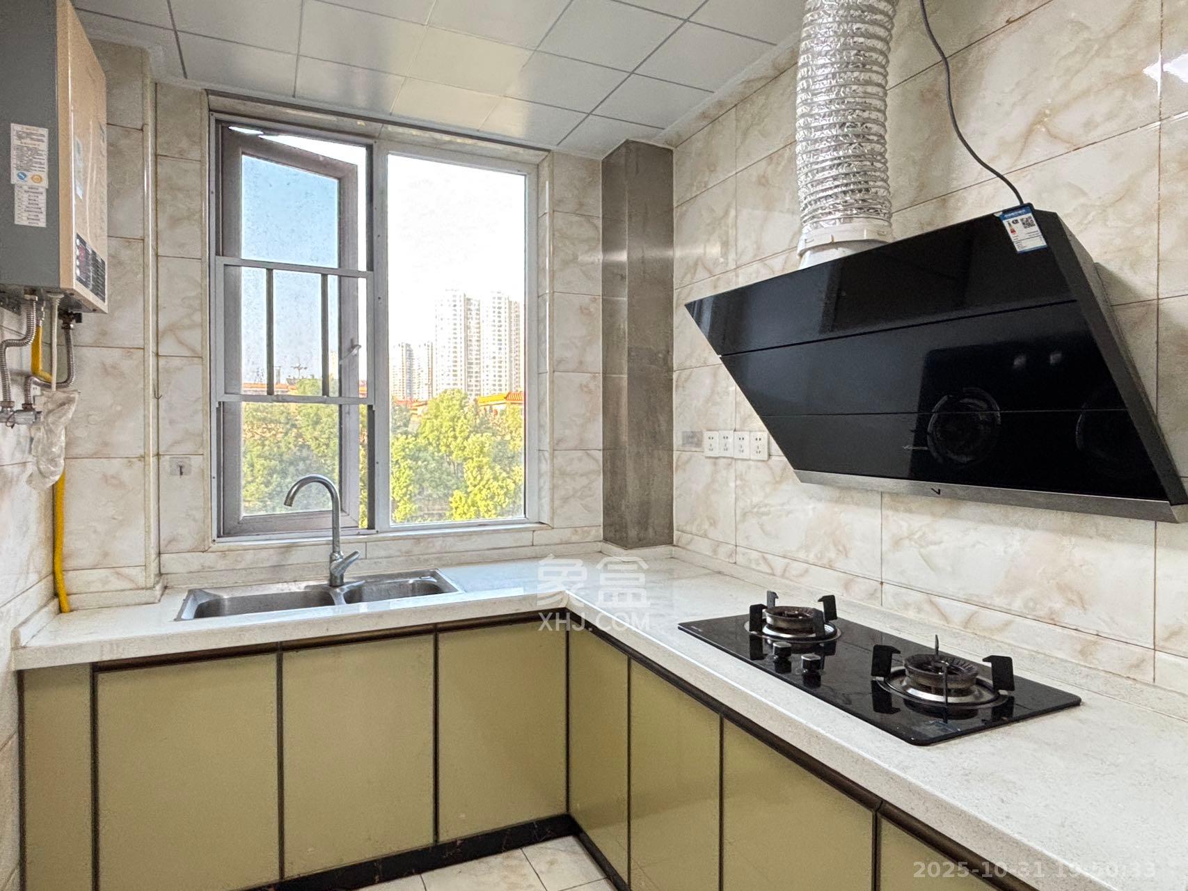 鑫利家园  2室1厅1卫    1700.0元/月室内图